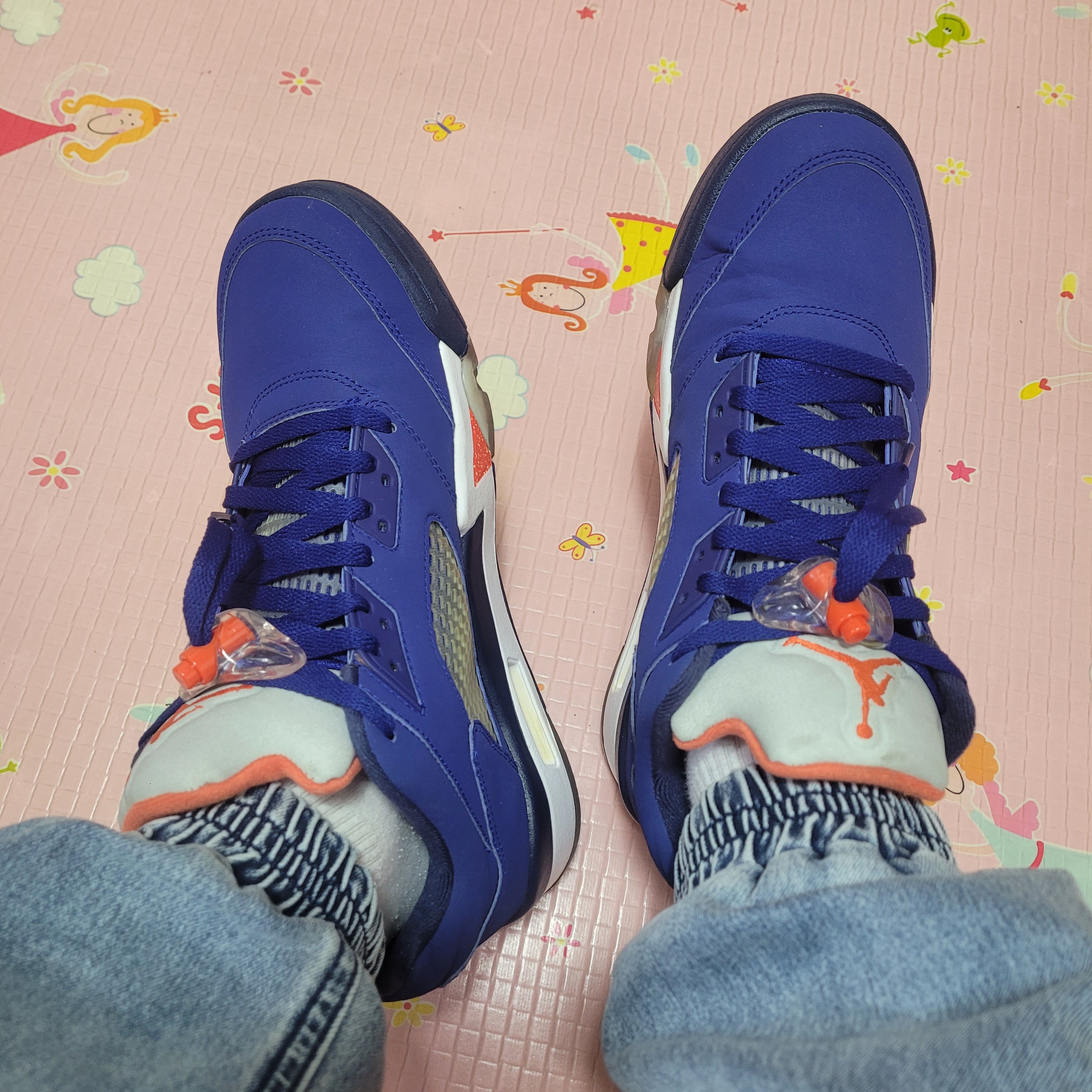 Jordan 5 Retro Low Knicks 착용 스타일 - 1