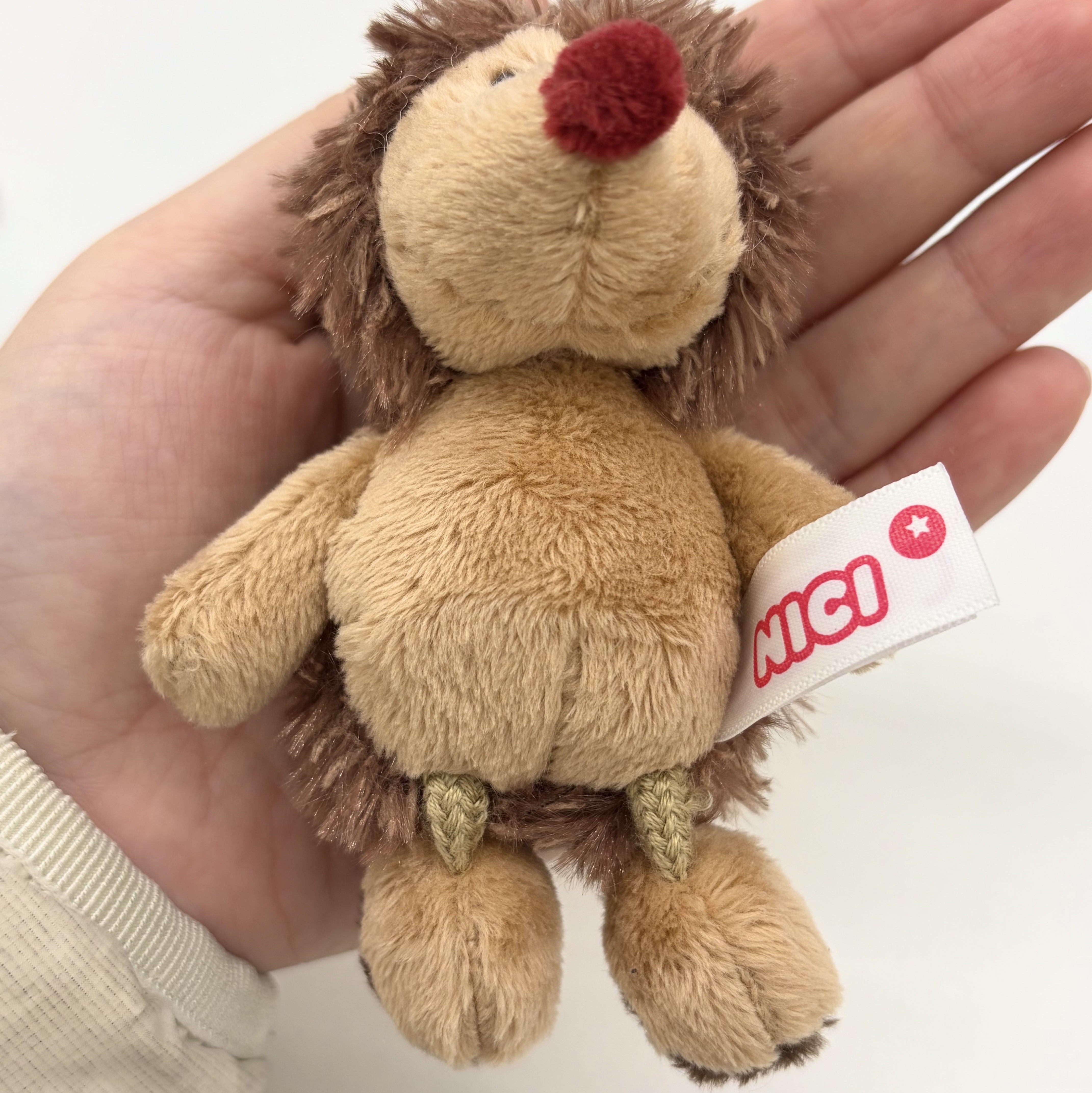 [KREAM 단독] NICI Hedgehog 10cm bb 착용 스타일