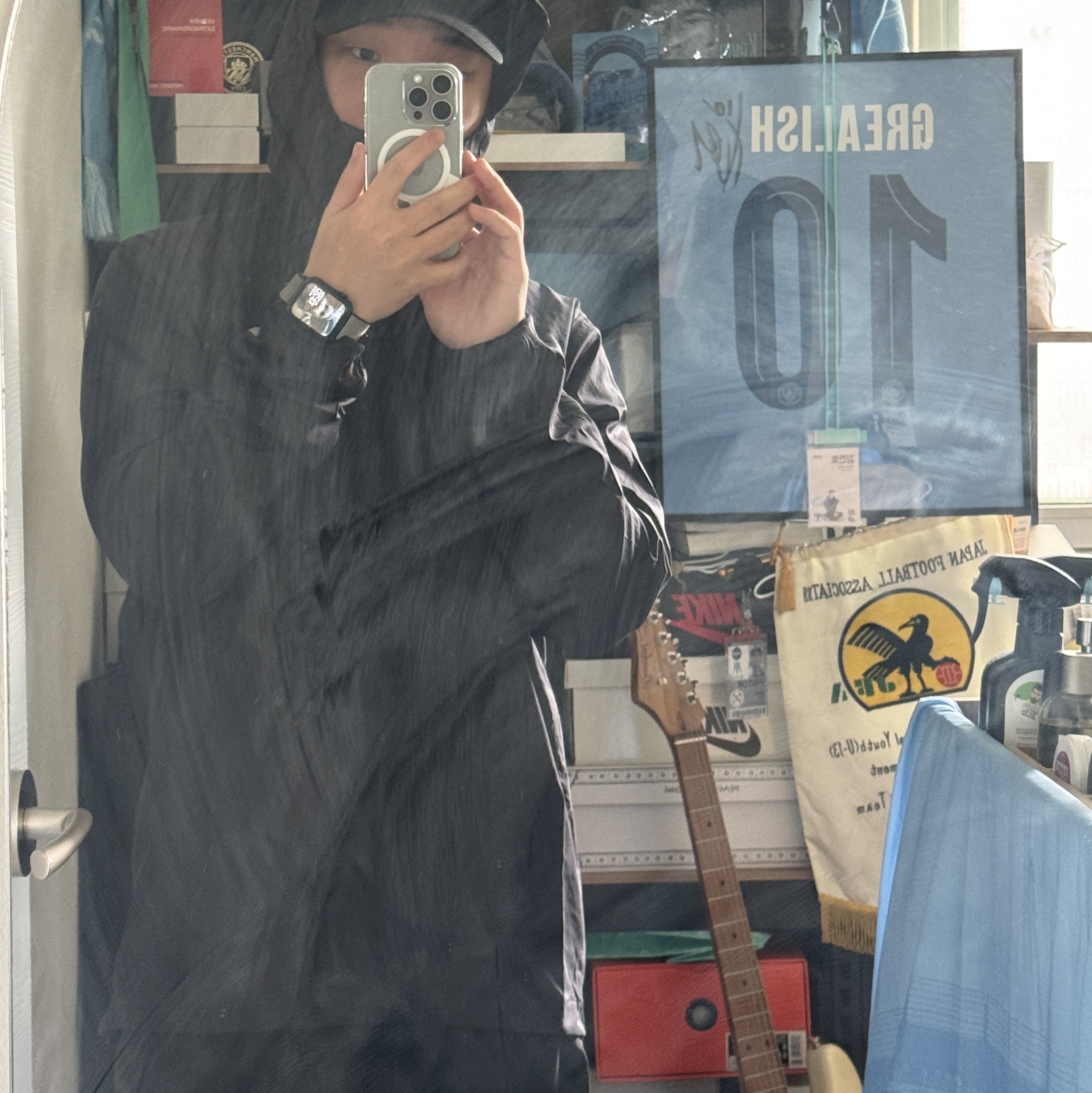 Arc'teryx Squamish Hoody Black, Nike x Bode Astrograbber SP Black and Coconut Milk 착용 스타일 - 1