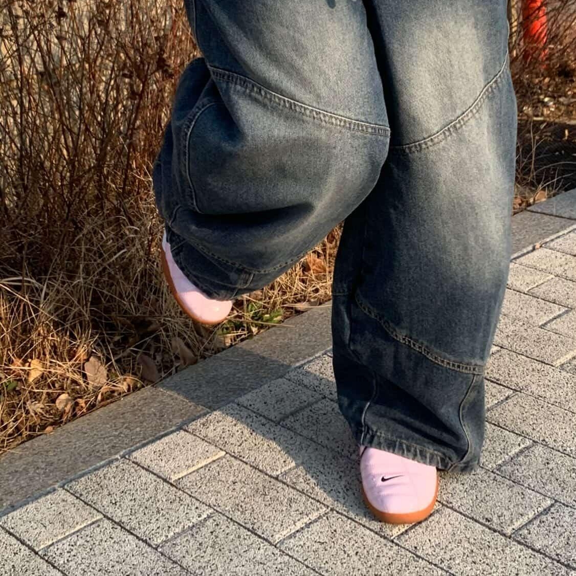 Nike Total 90 III SP Pink Foam Gum Light Brown 착용 스타일 - 3