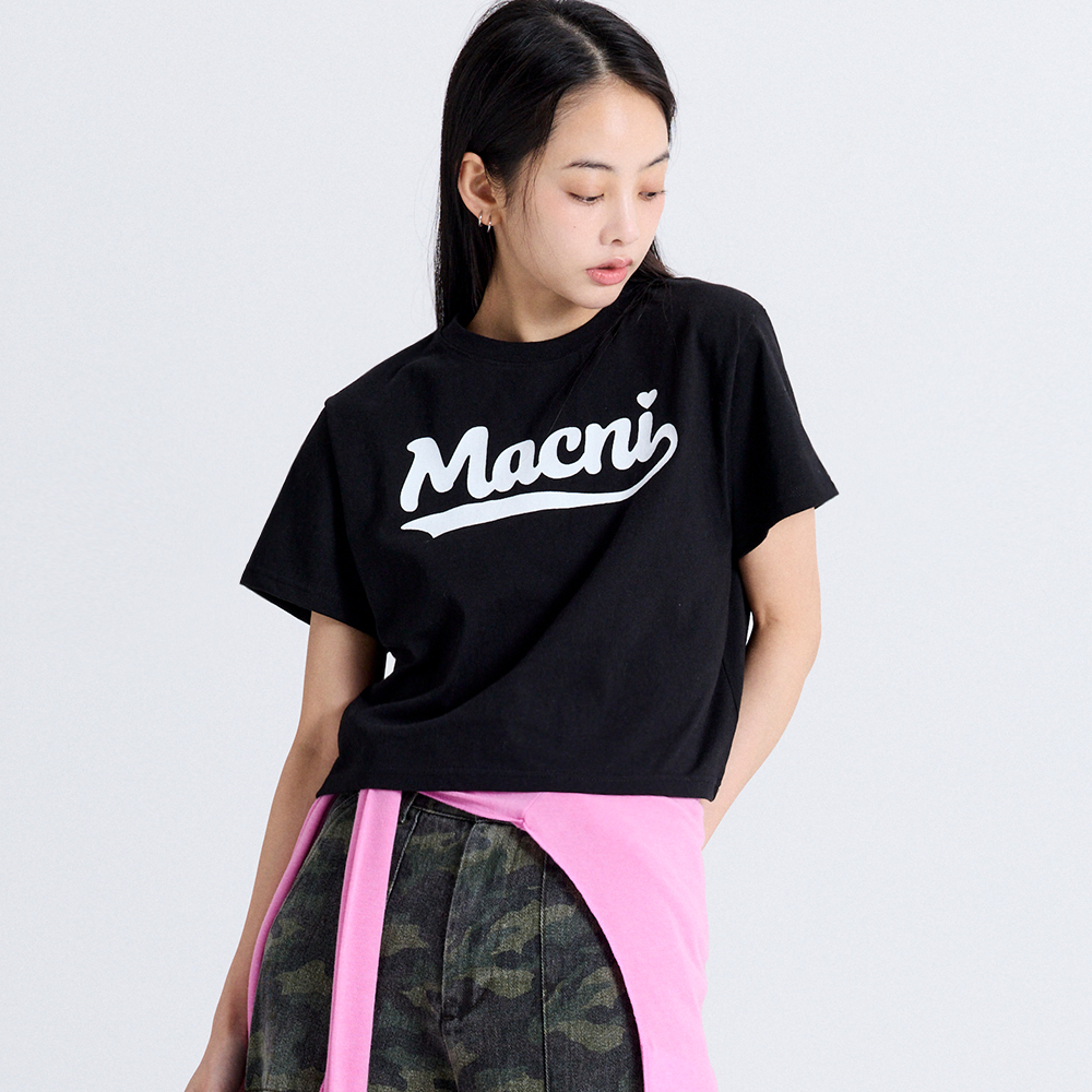 마크니 레트로 로고 크롭 티셔츠 블랙(MACNI Retro Logo Crop T-Shirt Black) - 3
