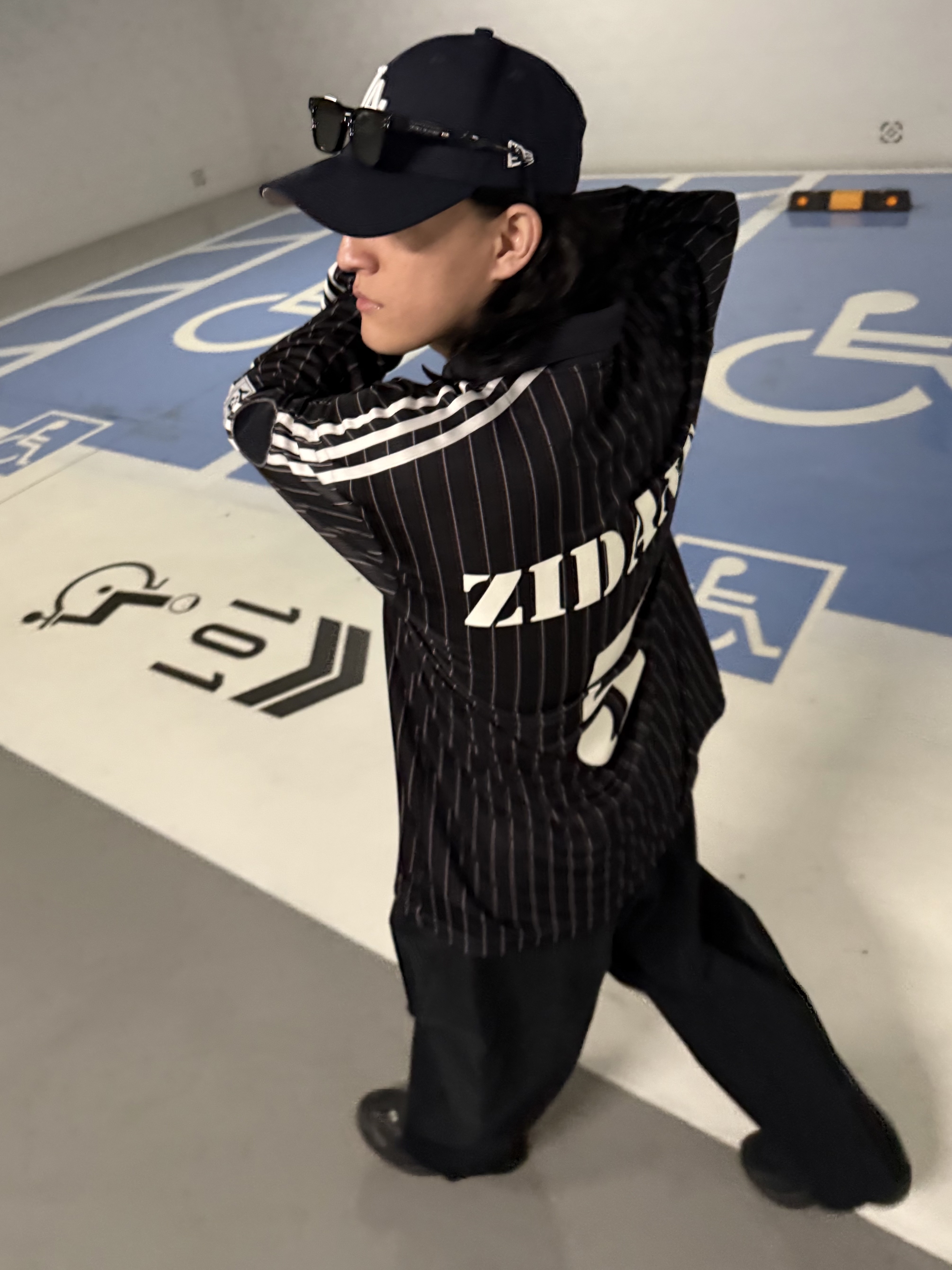 Y-3 x Zinedine Zidane Soccer Long Sleeve Jersey Black, Y-3 Adizero RC6 Black Off White 착용 스타일 - 1