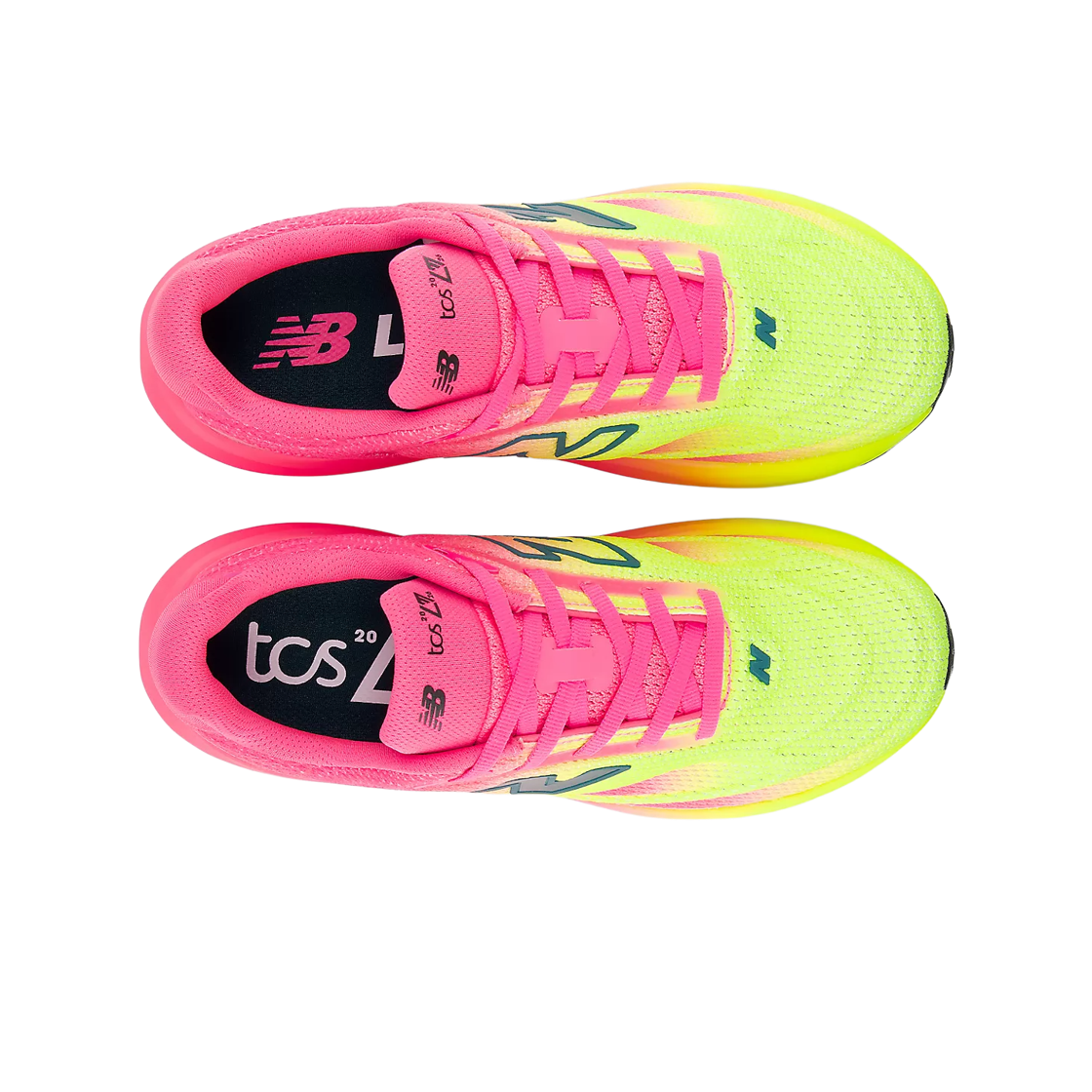 (W) 뉴발란스 TCS 런던 마라톤 에디션 1080 v15 핑크 히트 알칼리 그린- D 와이드((W) New Balance TCS London Marathon Edition 1080 v15 Pink Heat Alkaline Green - D Wide) - 2