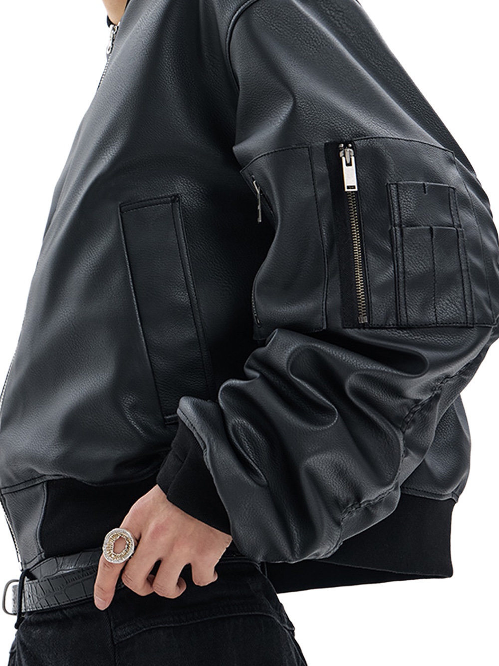 AX CONNECTION Tactical Cracked Leather  Bomber Jacket 착용 스타일 - 8