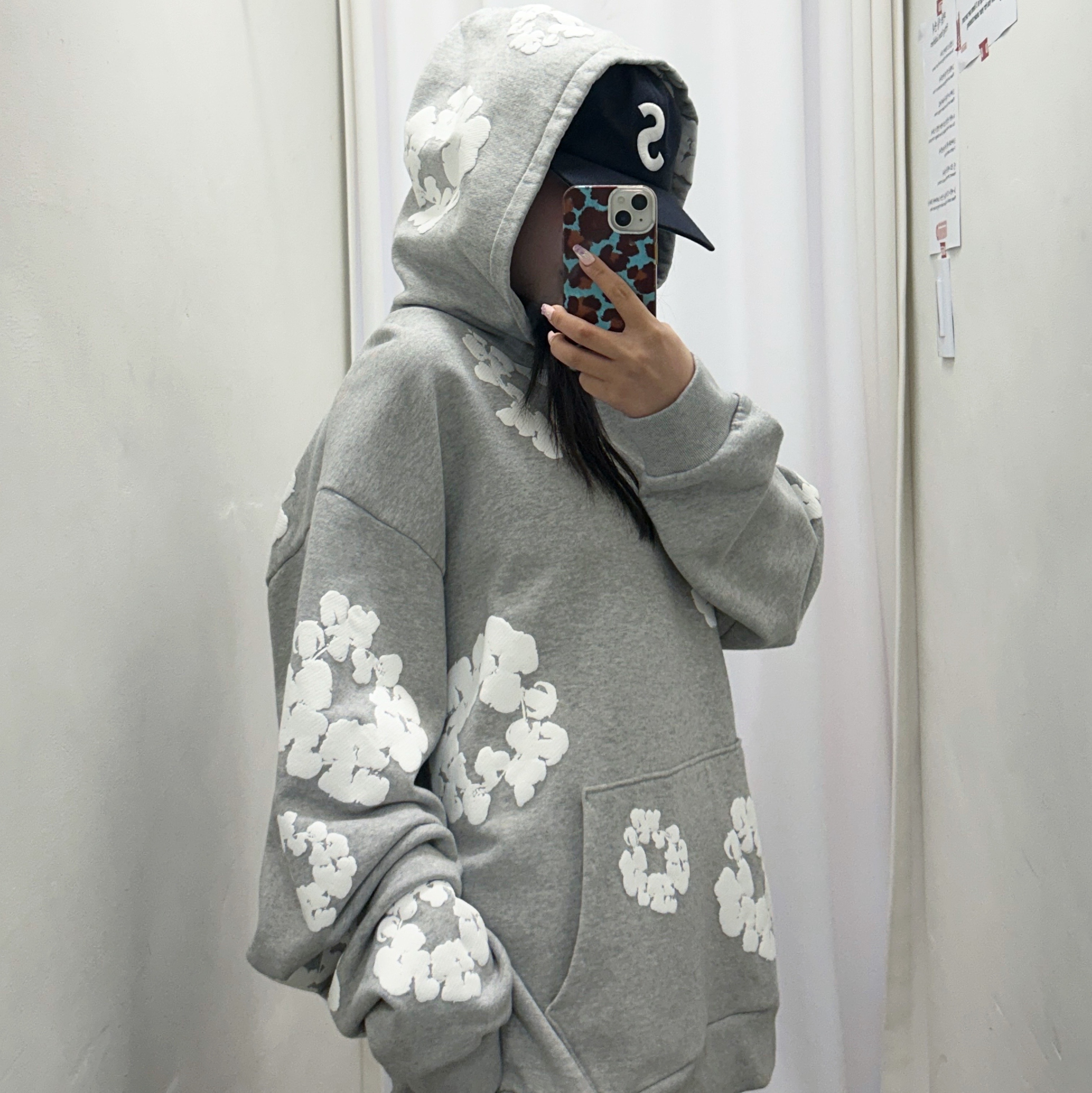 Denim Tears The Cotton Wreath Sweatshirt Grey 착용 스타일 - 1
