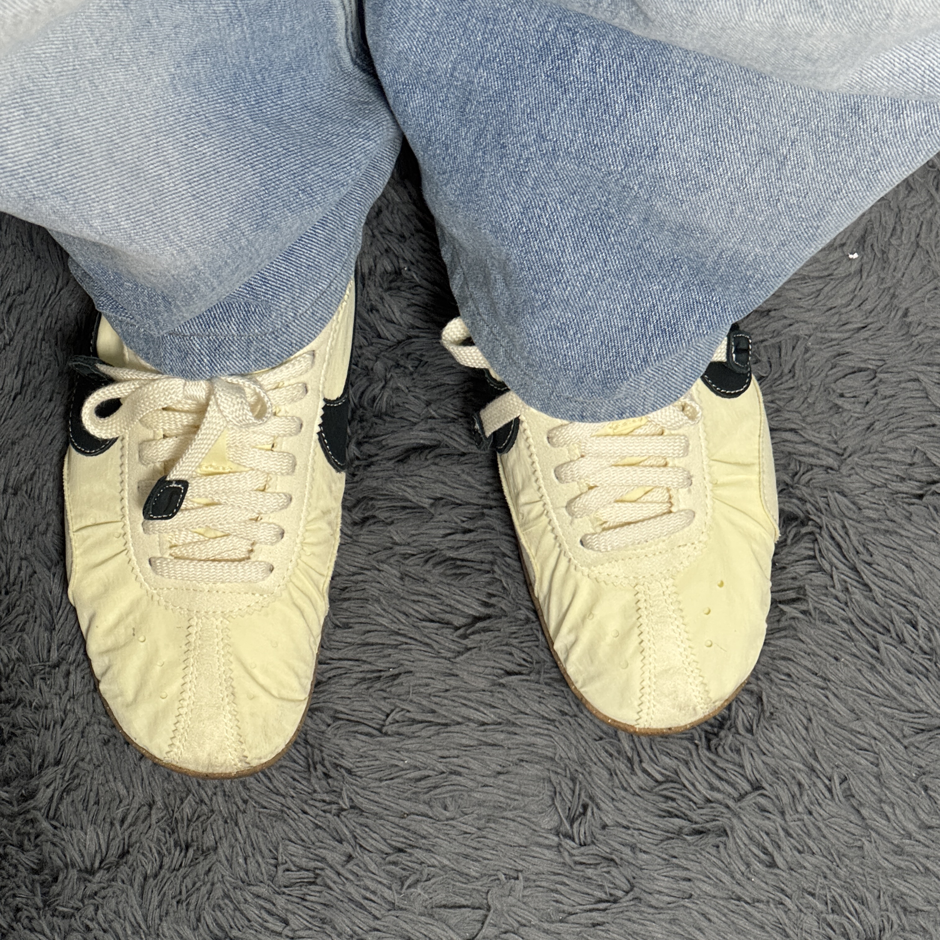 Nike x Jacquemus Moon Shoe SP Alabaster Off Noir 착용 스타일 - 1