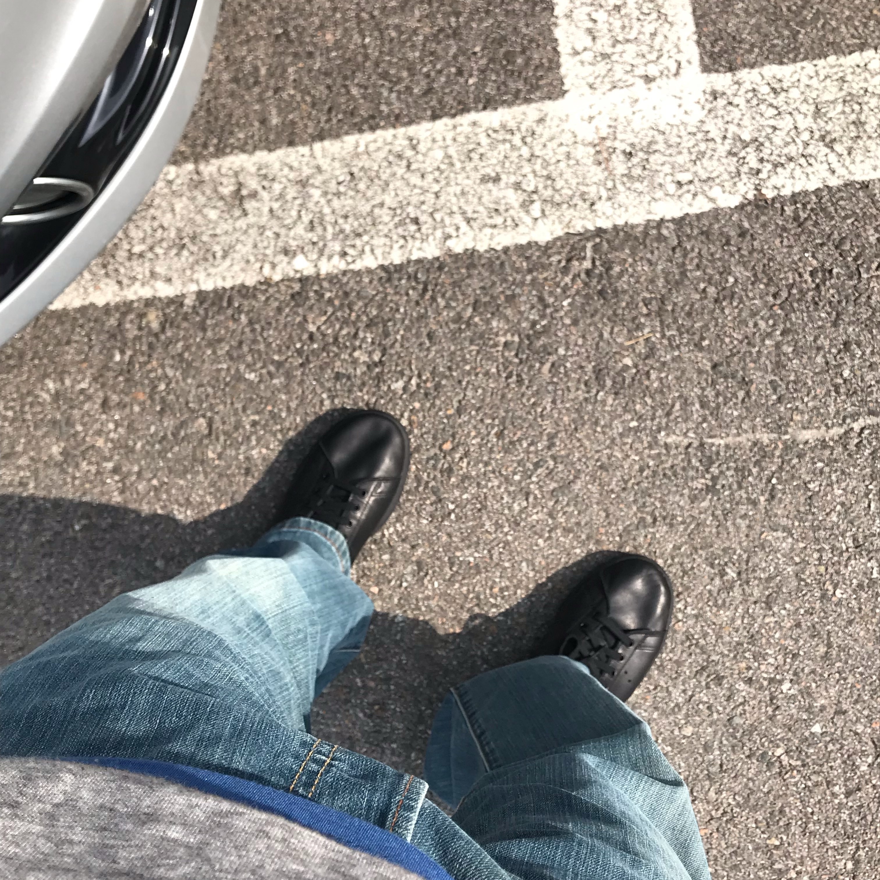 Adidas Stan Smith Decon Core Black 착용 스타일 - 3