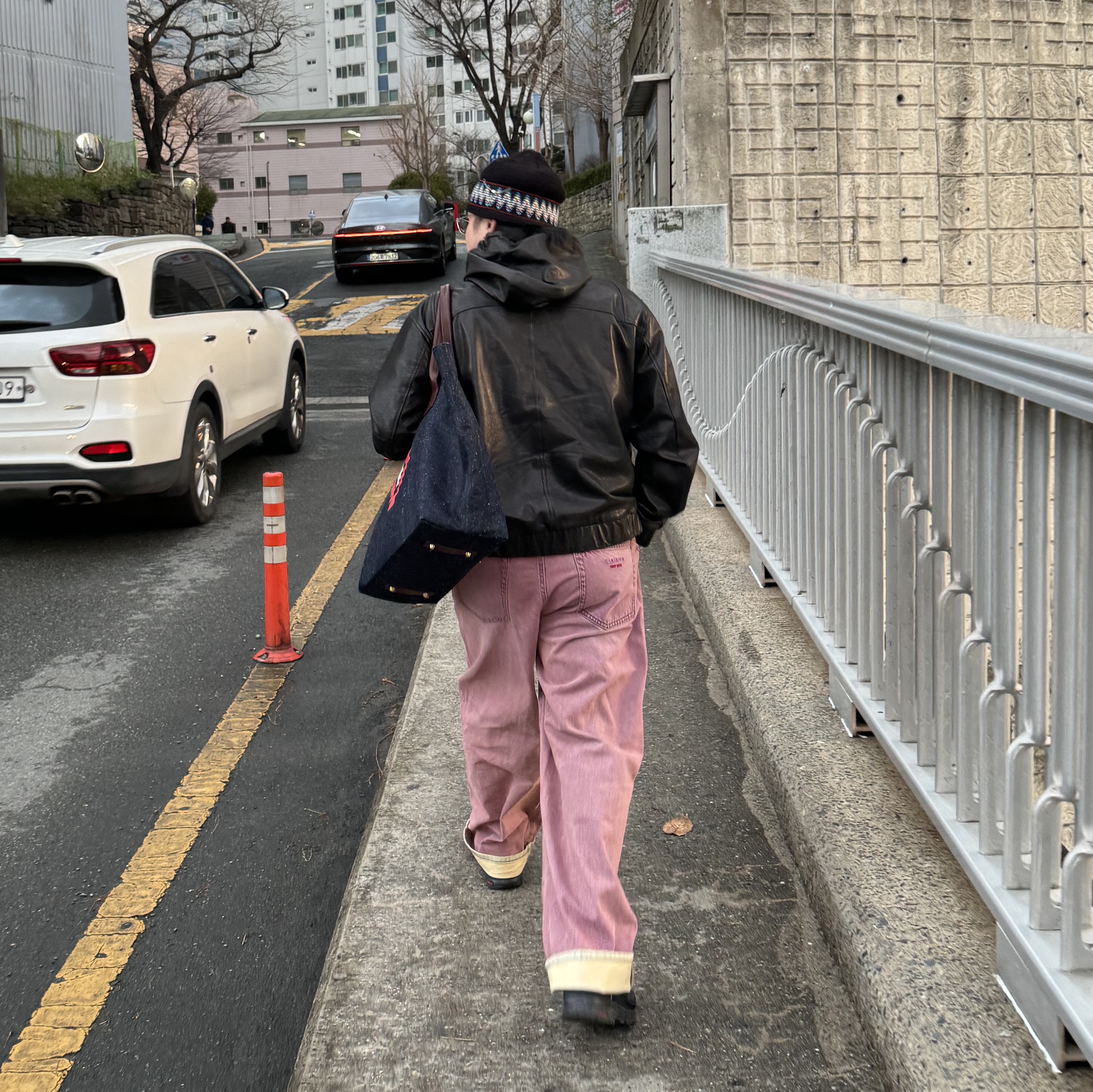 Supreme Baggy Jean Overdyed Purple - 26SS, Salomon x Carhartt WIP X-Alp Black 착용 스타일