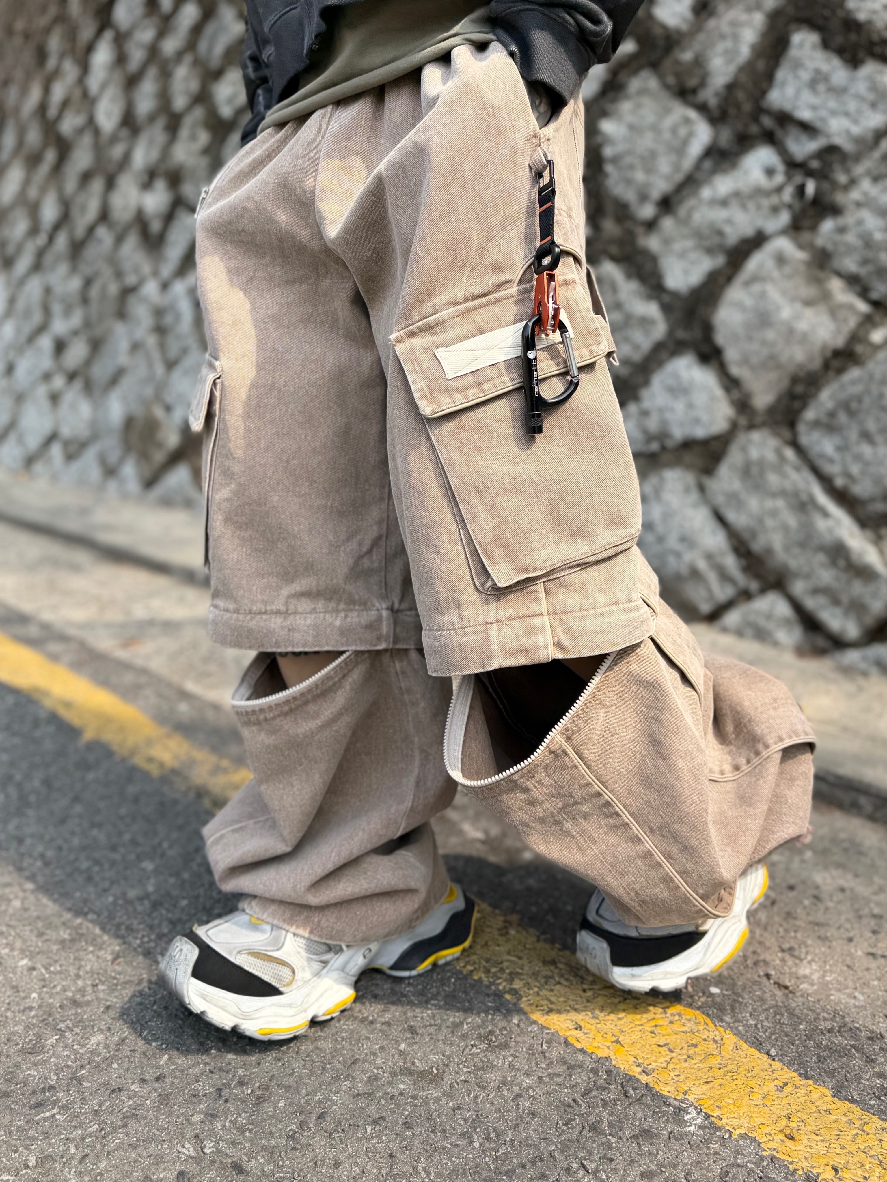 Balenciaga Cargo Sneakers Grey Black Yellow, [KREAM Exclusive] Aoiro 6-Panel Bone A/N Cap Mud 착용 스타일 - 7