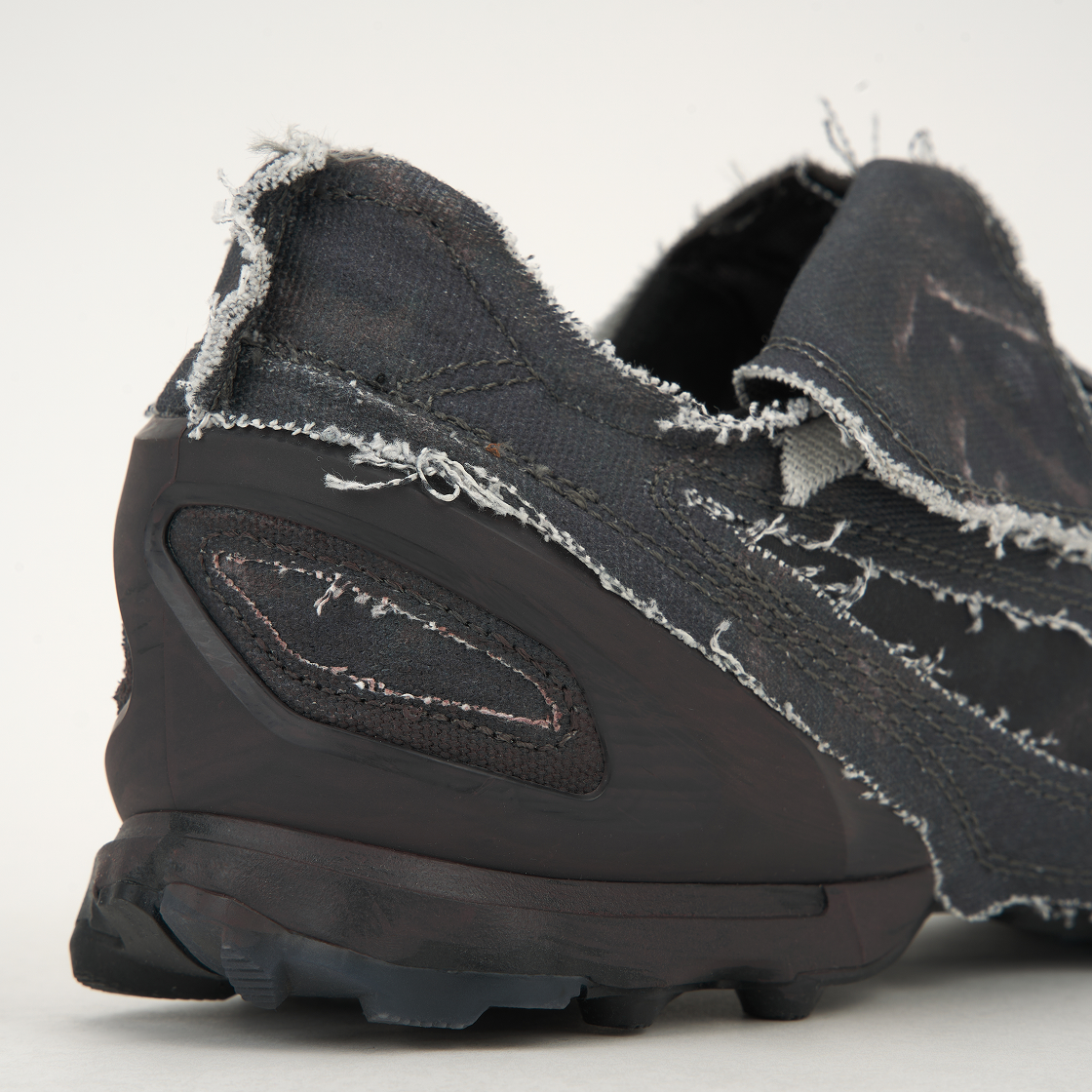 푸마 X 지용 킴 V-S1 크래프트 다크 콜 블랙(Puma x Jiyong Kim V-S1 Craft Dark Coal Black) - 8