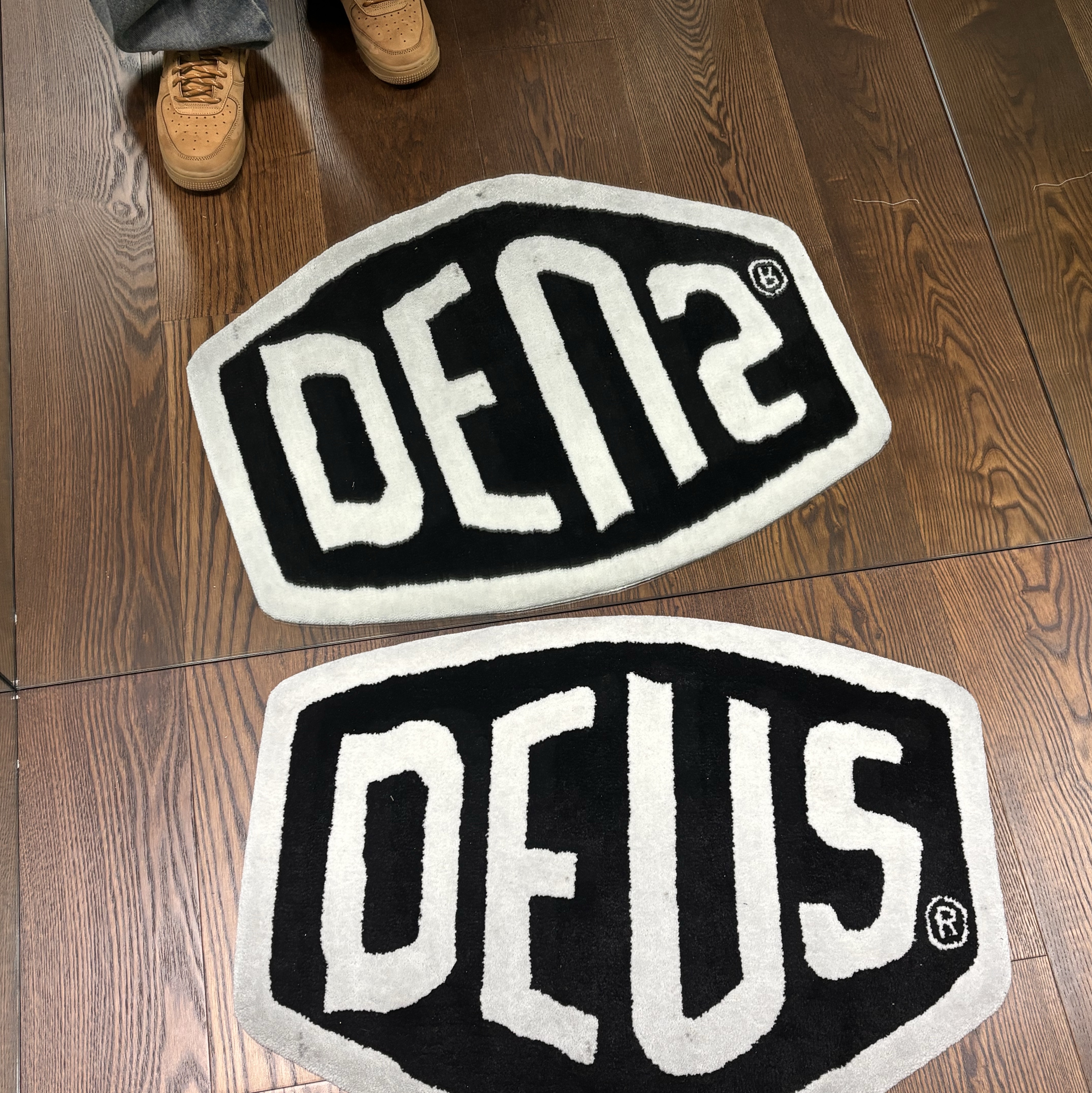 Deus Ex Machina College Address Hoodie Zip Up Black, Deus Ex Machina Drifter Hoodie Zip Up Black 착용 스타일 - 4