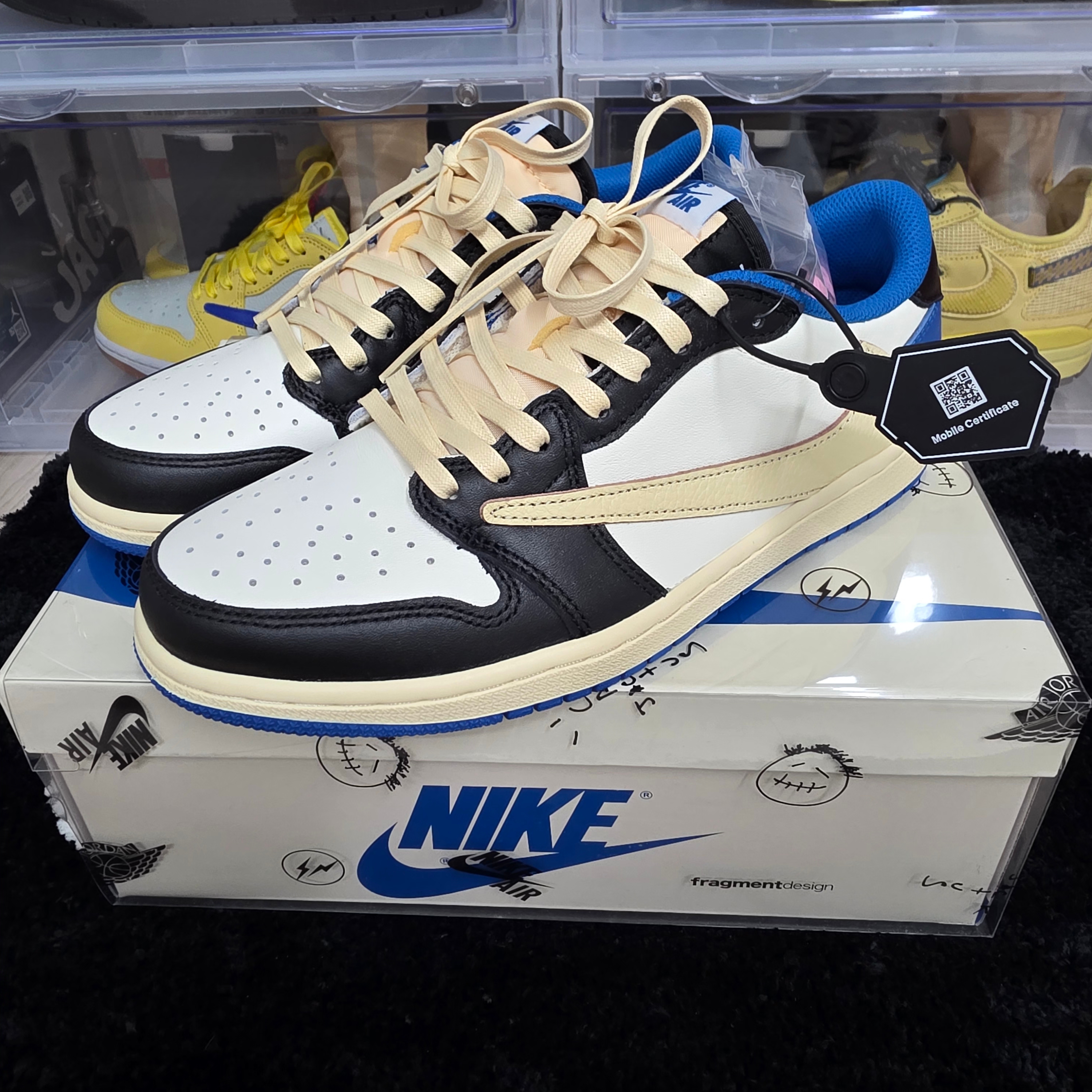 Jordan 1 x Travis Scott x Fragment Retro Low OG SP Military Blue 착용 스타일