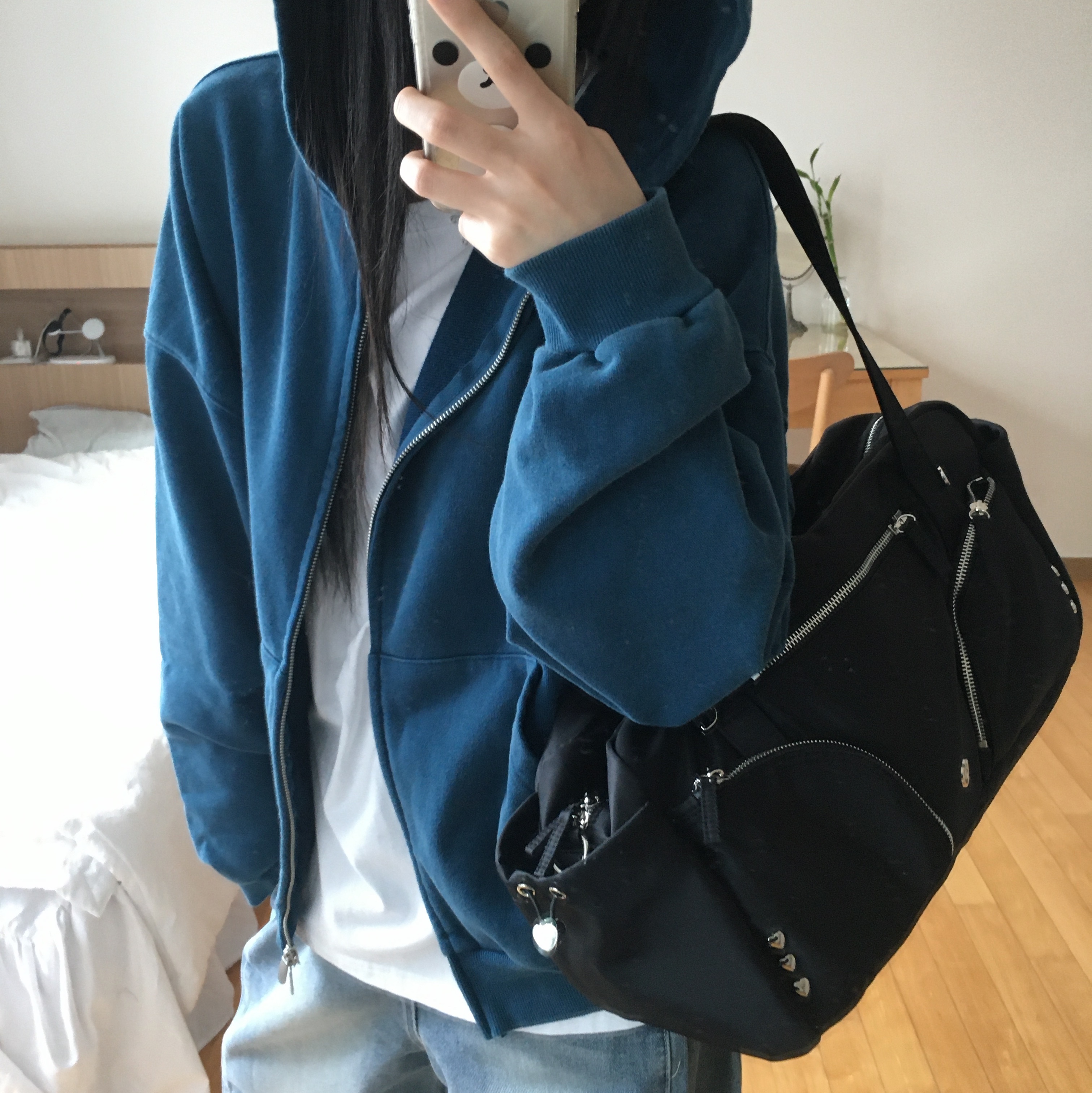 Suade Cropped Washed Hood Zip Up Deep Green 착용 스타일 - 2