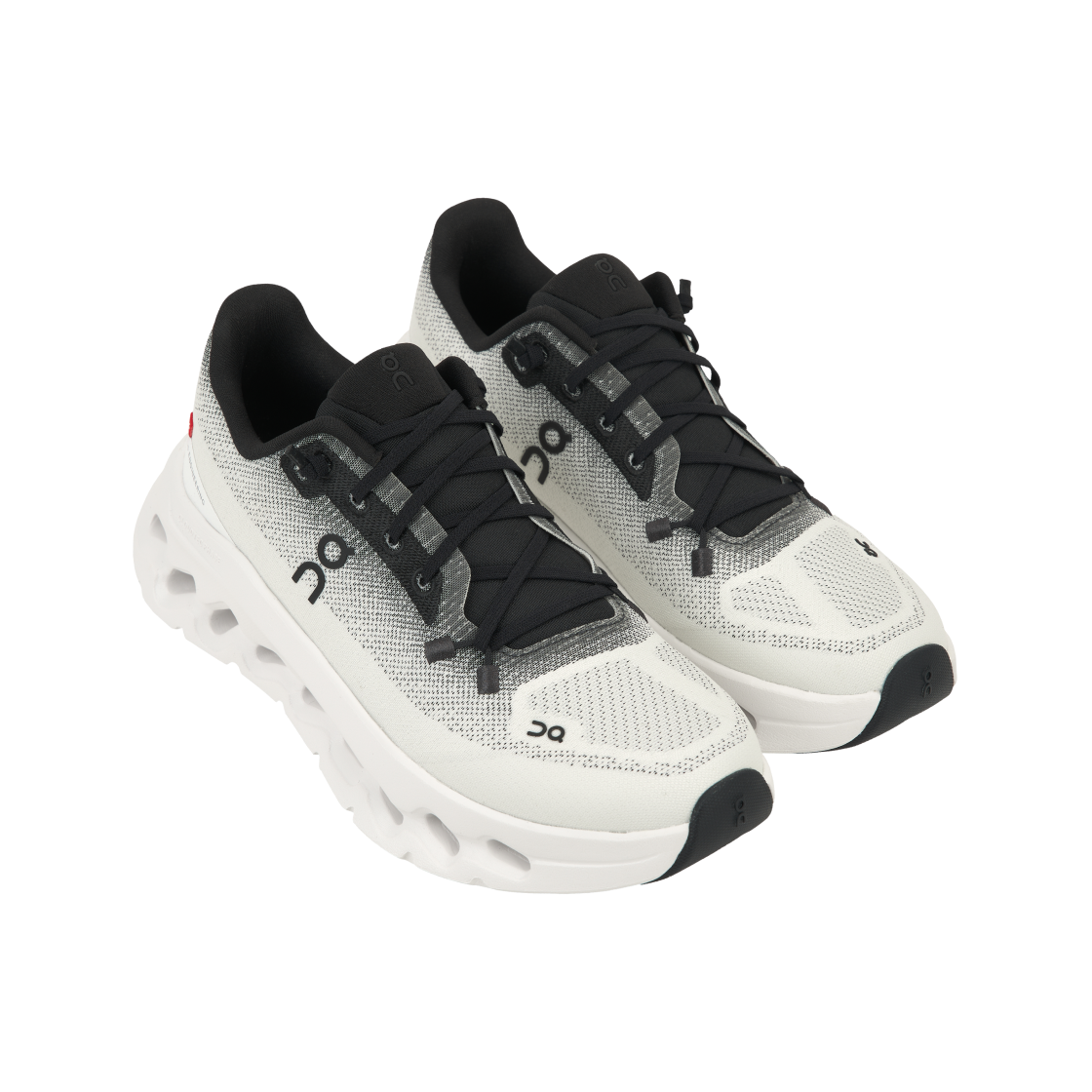 (W) 온 러닝 클라우드틸트 블랙 아이보리((W) On Running Cloudtilt Black Ivory) - 4
