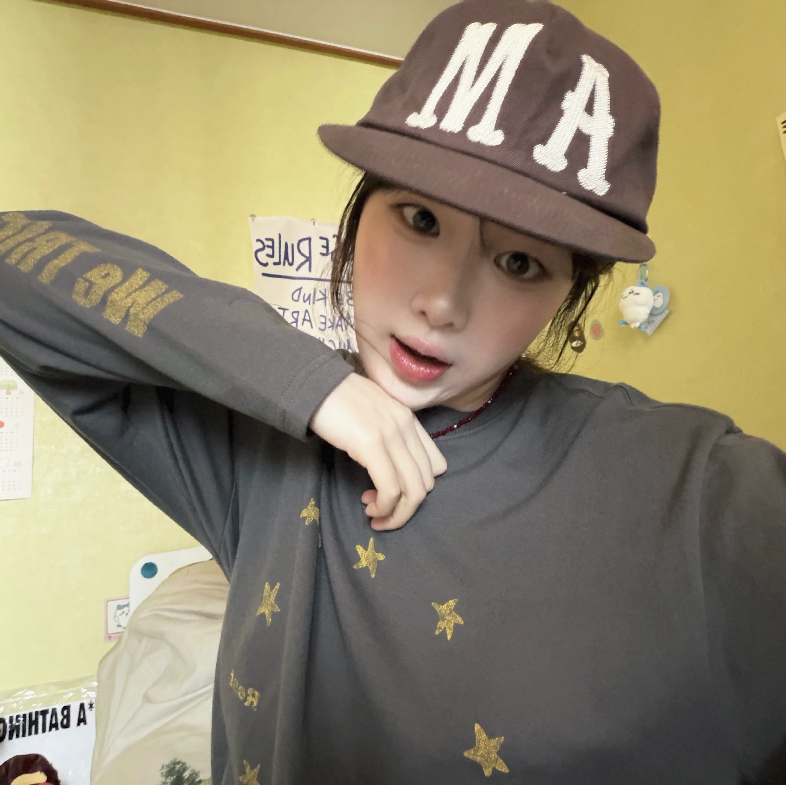 AMOU A.M 5Pannel Cap Brown, AMOU A.M 5Pannel Cap Navy 착용 스타일 - 2