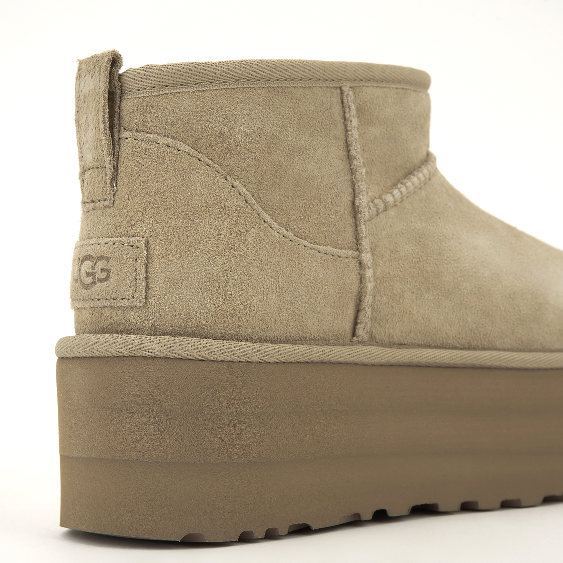 (W) 어그 클래식 울트라 미니 플랫폼 샌드((W) UGG Classic Ultra Mini Platform Sand) - 8