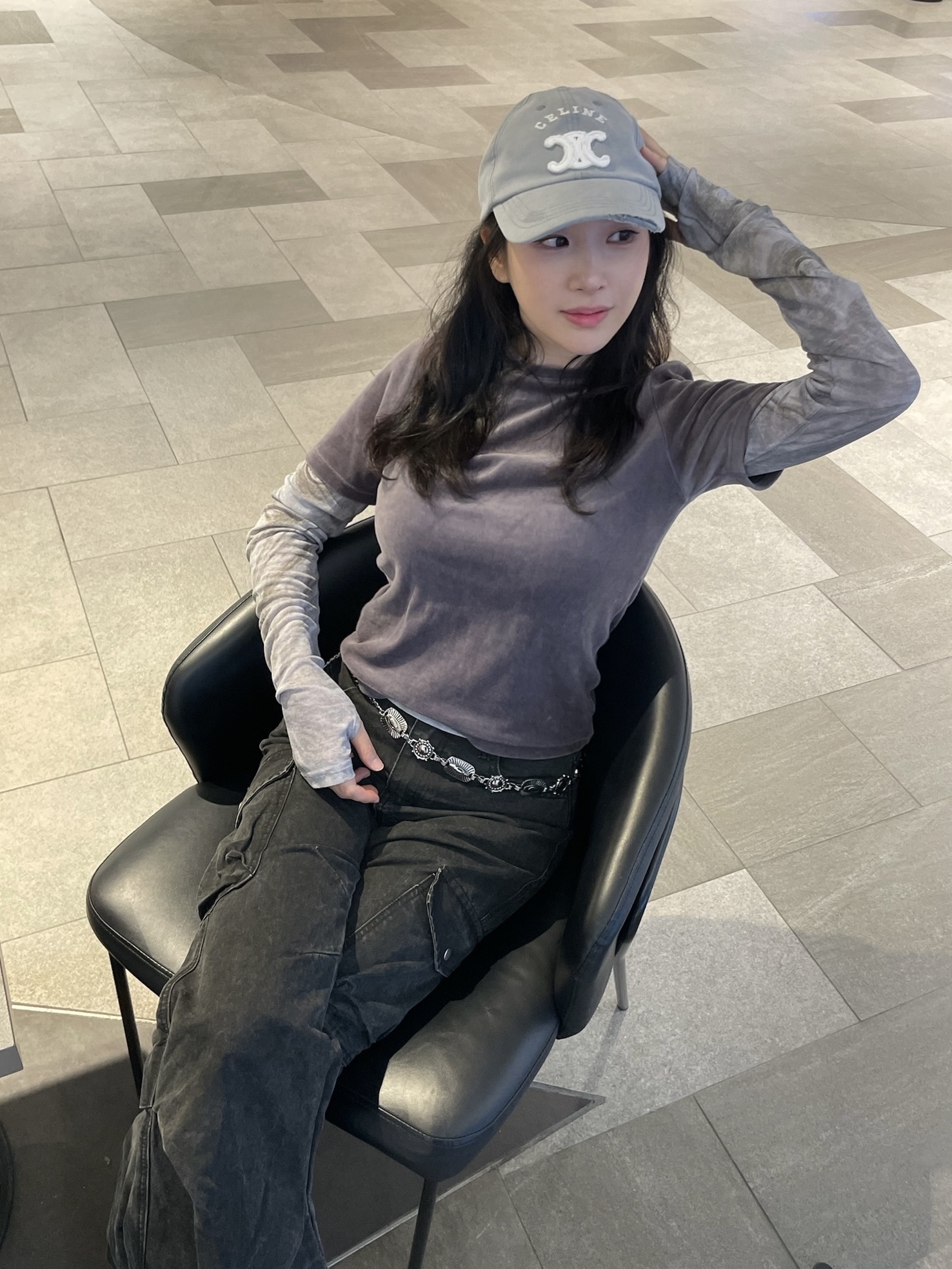 Celine Triomphe Gabardine Baseball Cap Black, Celine Light Cotton Gabardine Triomphe Cap Faded Grey 착용 스타일 - 4
