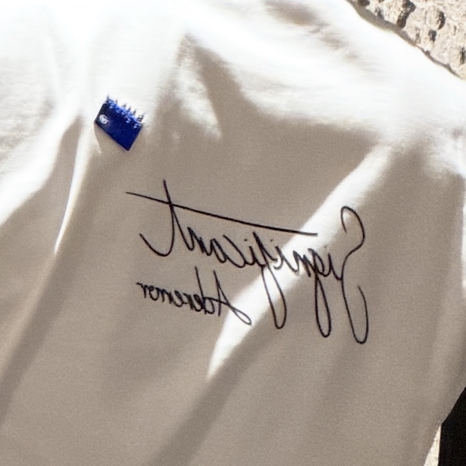 Ader Error Sig; Exclusive T-Shirt 02 White 착용 스타일 - 2