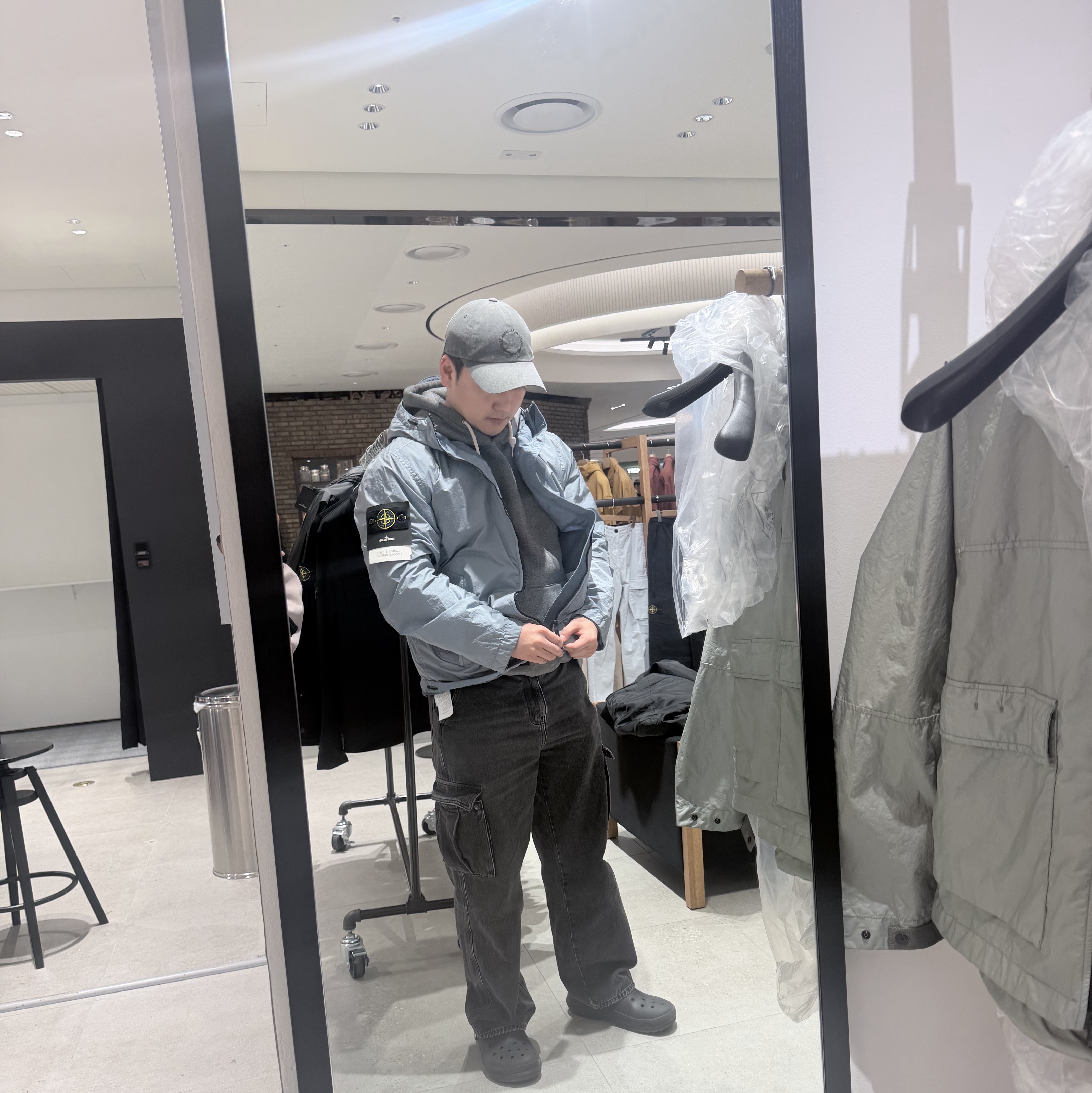 Stone Island 4100001 Crinkle Reps NY Hooded Jacket with Wind Resistance and Anti-Drop Avio Blue - 26SS 착용 스타일