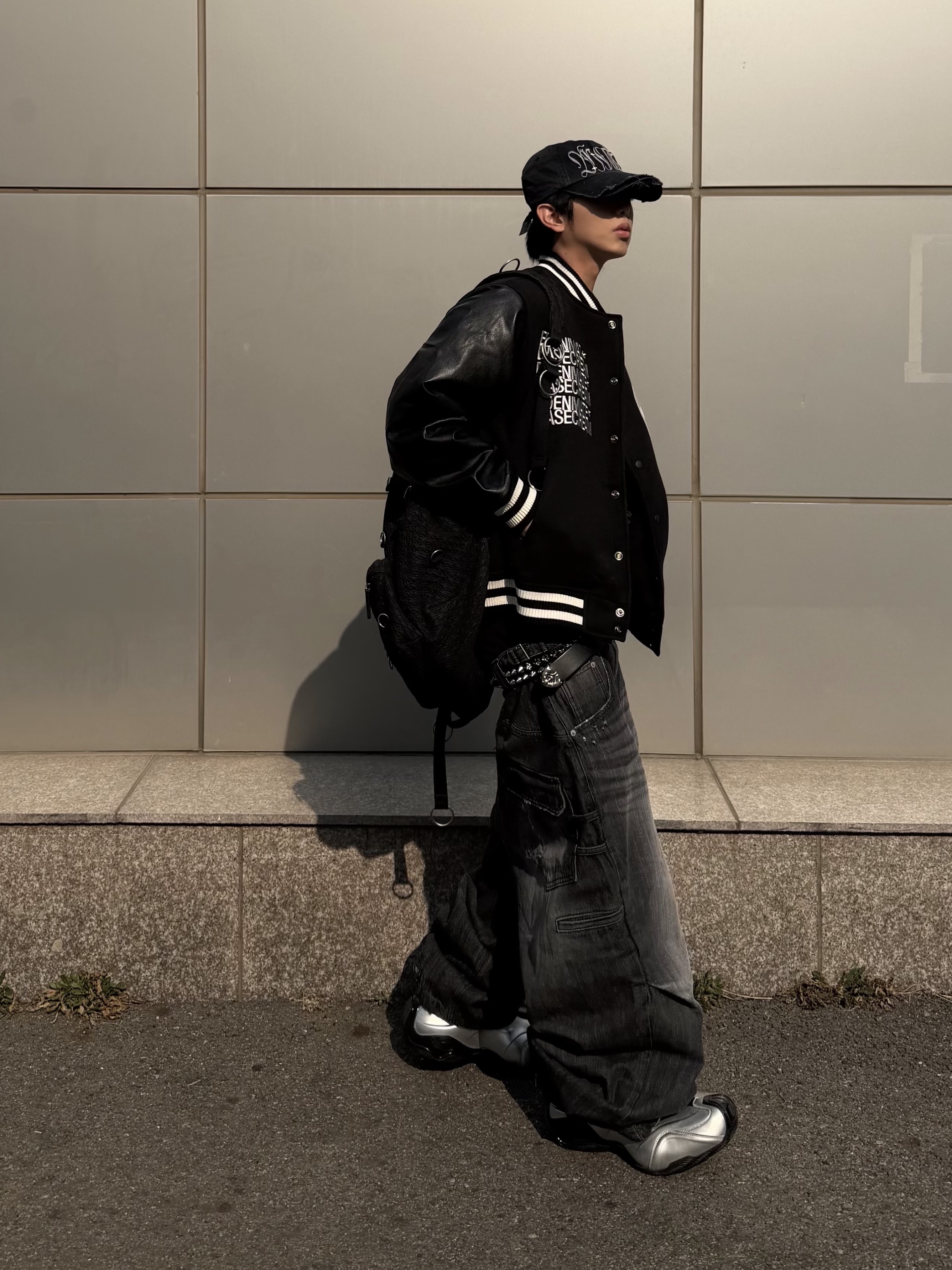 Basecream BCxEDENMATE Leather Varsity Jacket, Kamien Director Jean Black 착용 스타일 - 3