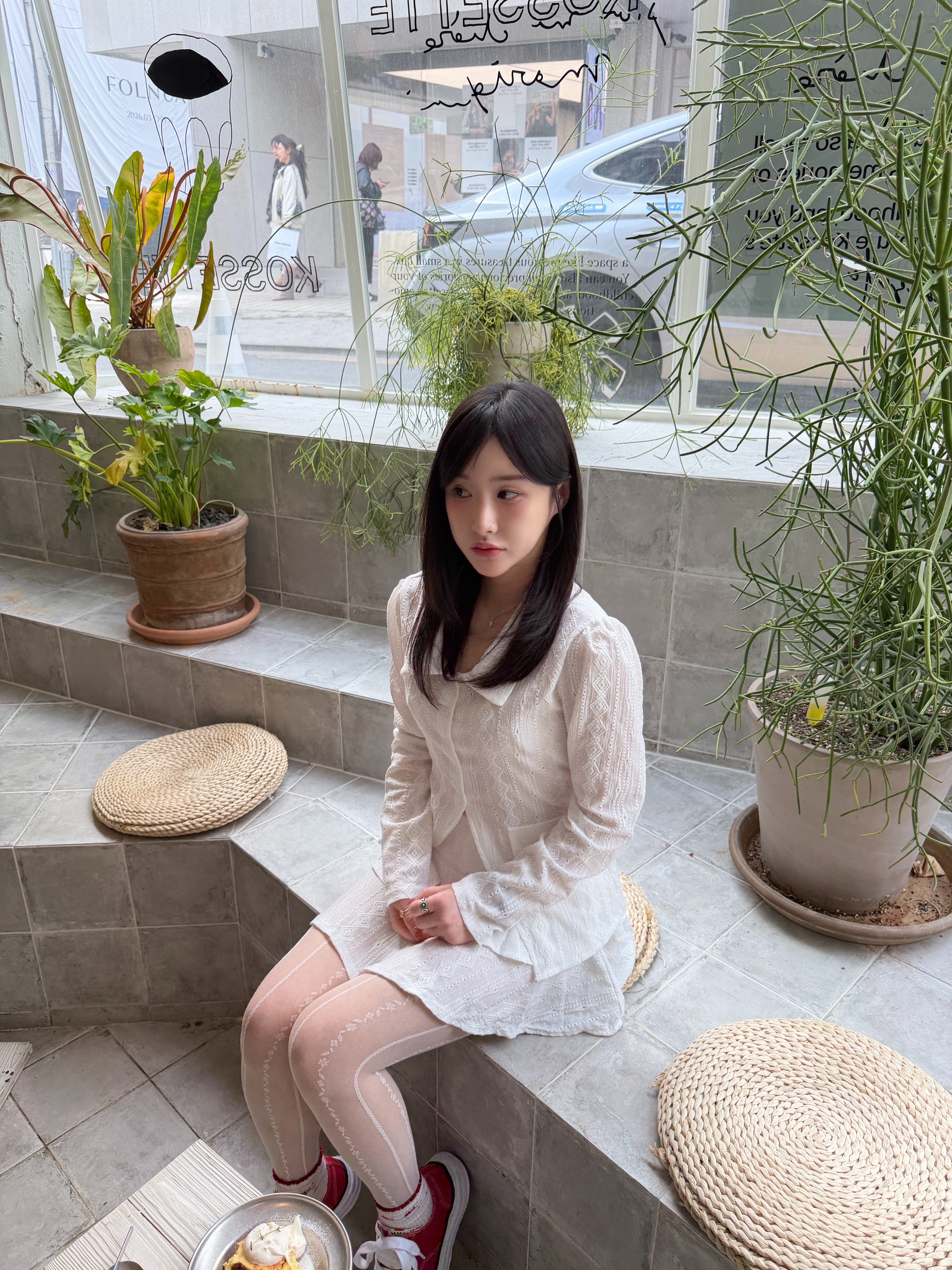 Maison Mihara Yasuhiro Peterson OG Sole Canvas Low Sneakers Red, Miu Miu Arcadie Leather Bag Cognac 착용 스타일 - 2