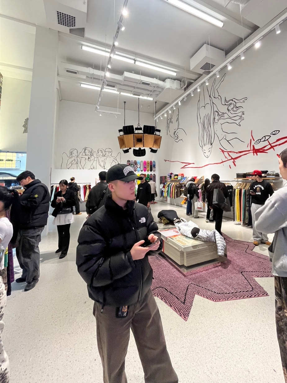 Supreme Felt Arc 6-Panel Black - 24FW, Human Made Military Card Case Black 착용 스타일