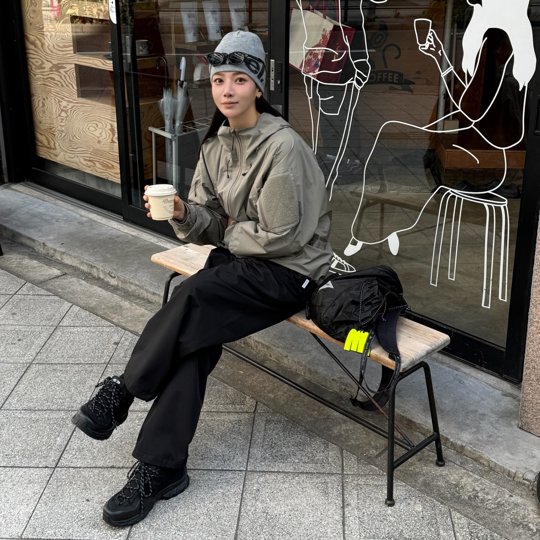 Salomon XT-Quest 2 ADV Black Ebony 착용 스타일 - 1