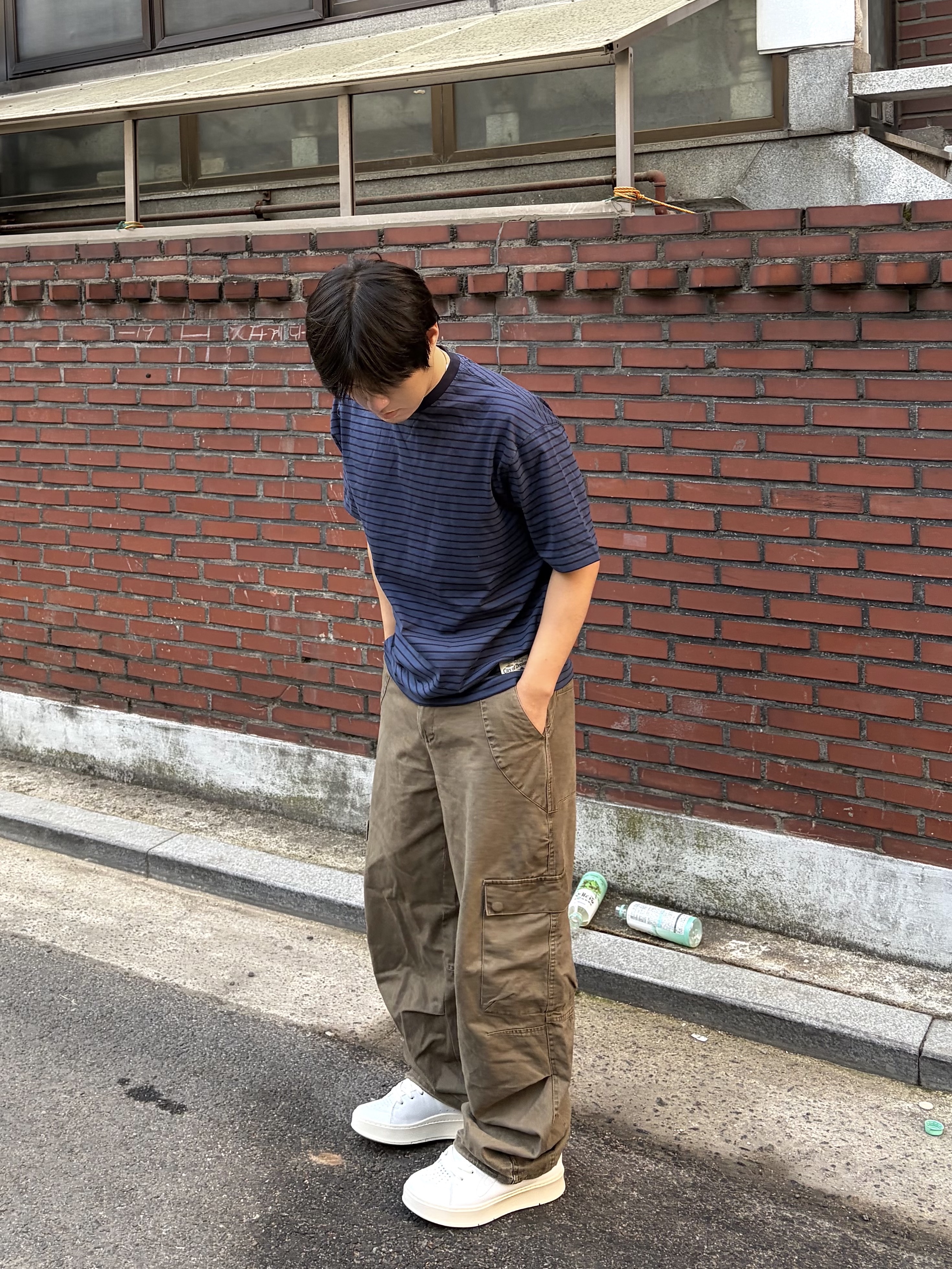 noun Washed Cargo Pants Khaki 착용 스타일 - 1