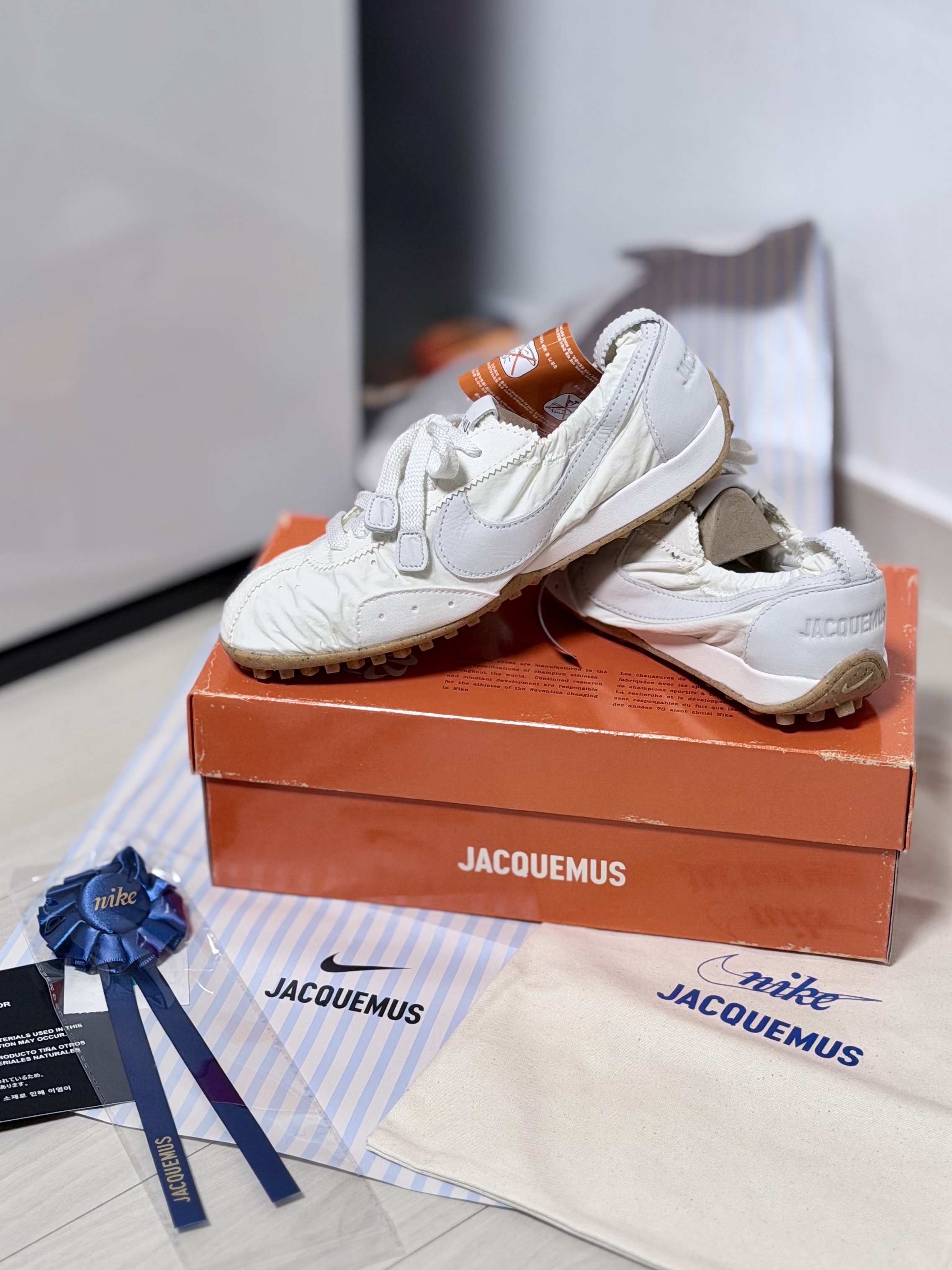 Nike x Jacquemus Moon Shoe SP Soft Pearl Sail 착용 스타일