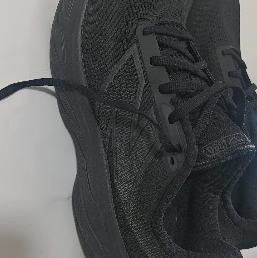 New Balance Fresh Foam X 1080v14 Black Black Metallic - D Standard 착용 스타일 - 6