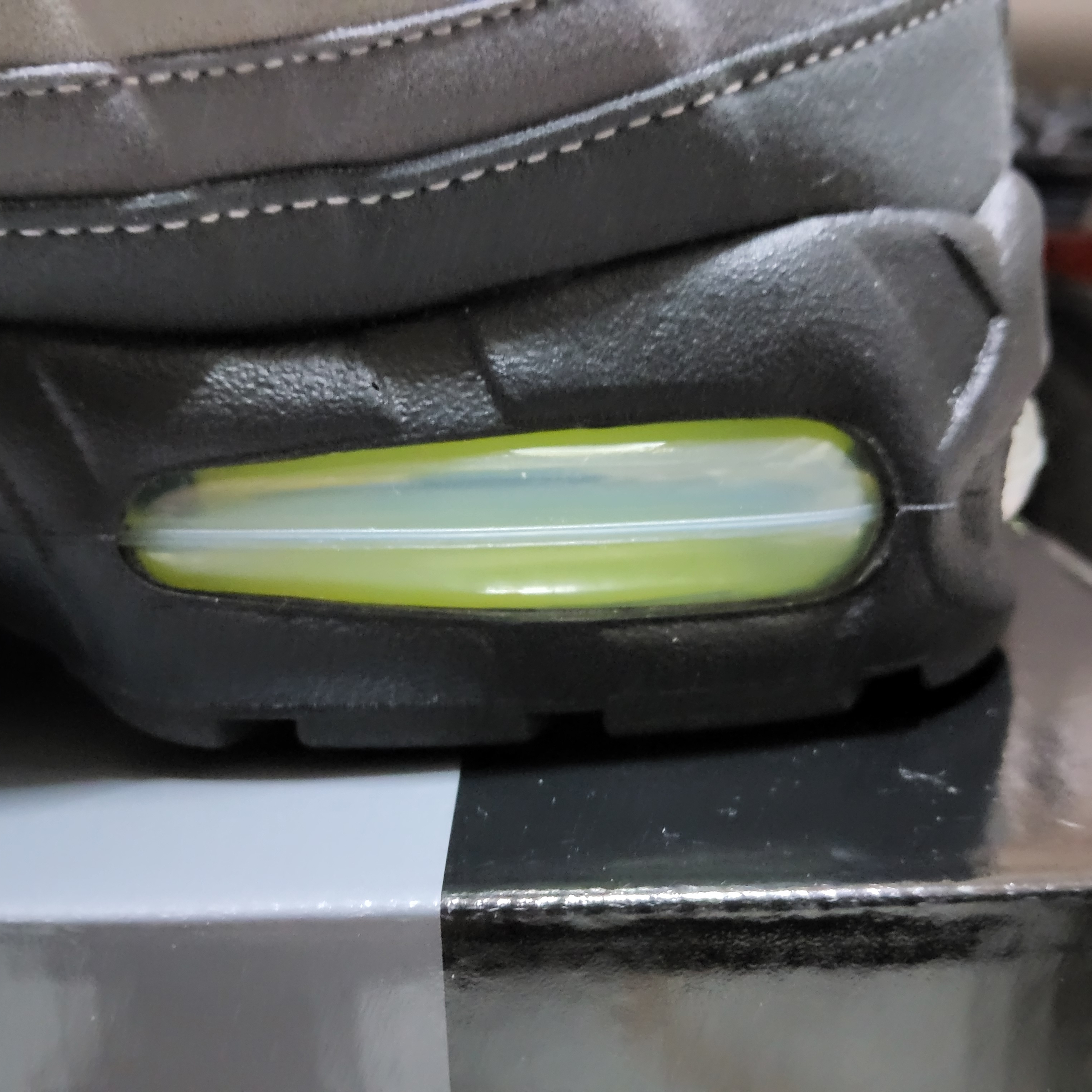 Nike Air Max 95 OG Neon 착용 스타일 - 4