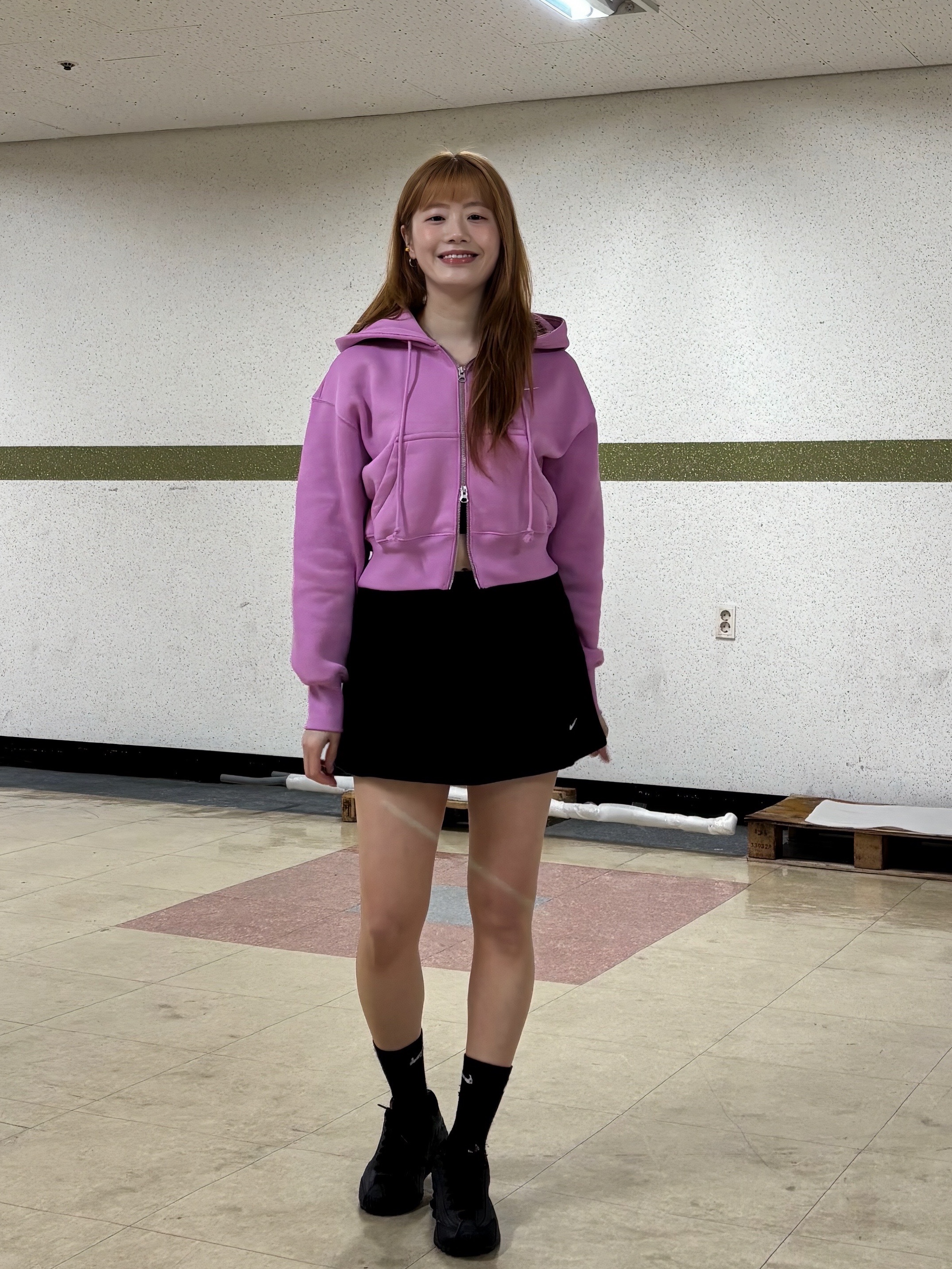 Mischief Lightweight Zip Around Backpack Black, (W) Nike Shox R4 Black 착용 스타일 - 6