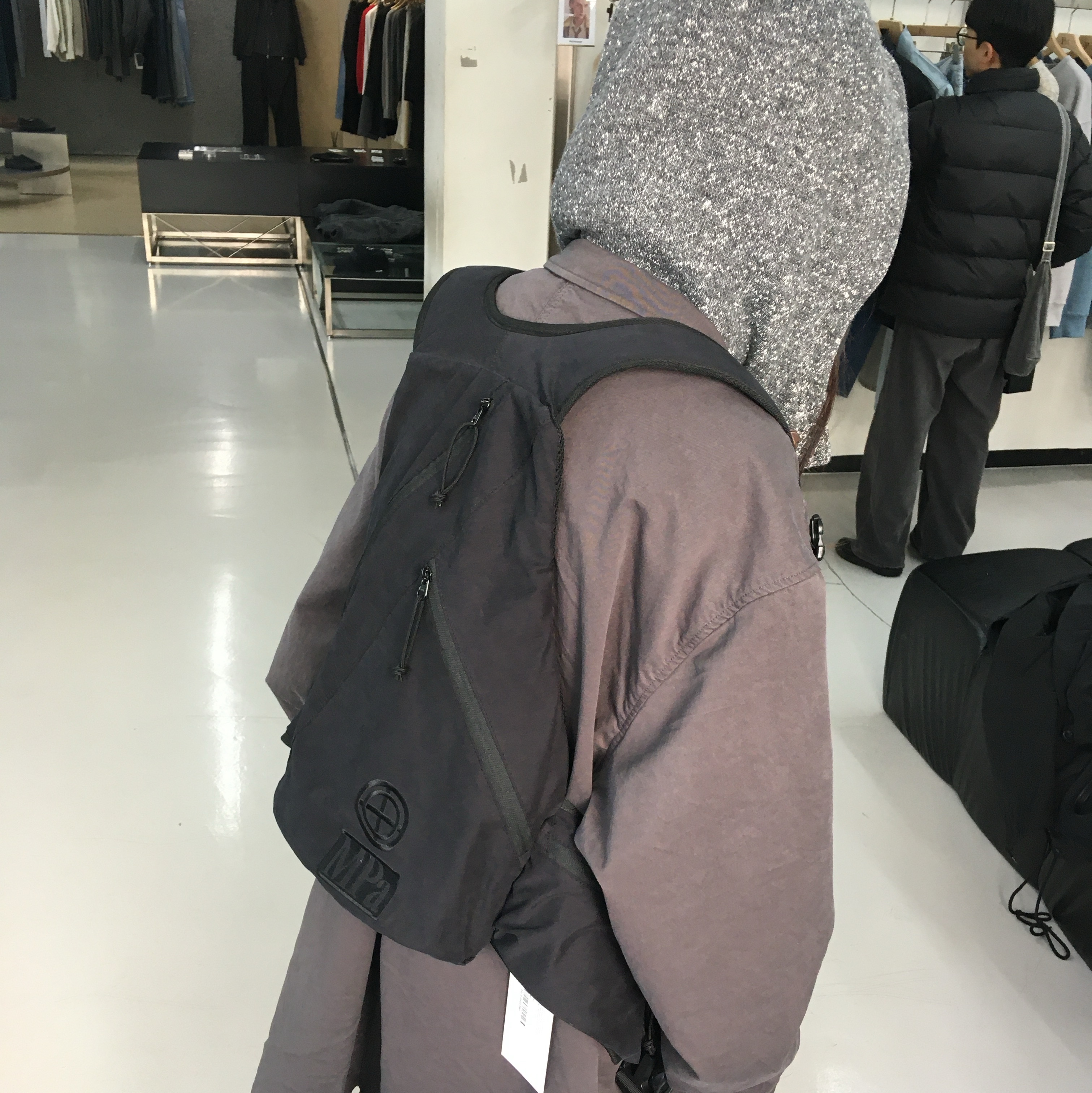 COYSEIO Washed Military Jacket Mud Khaki 착용 스타일 - 5
