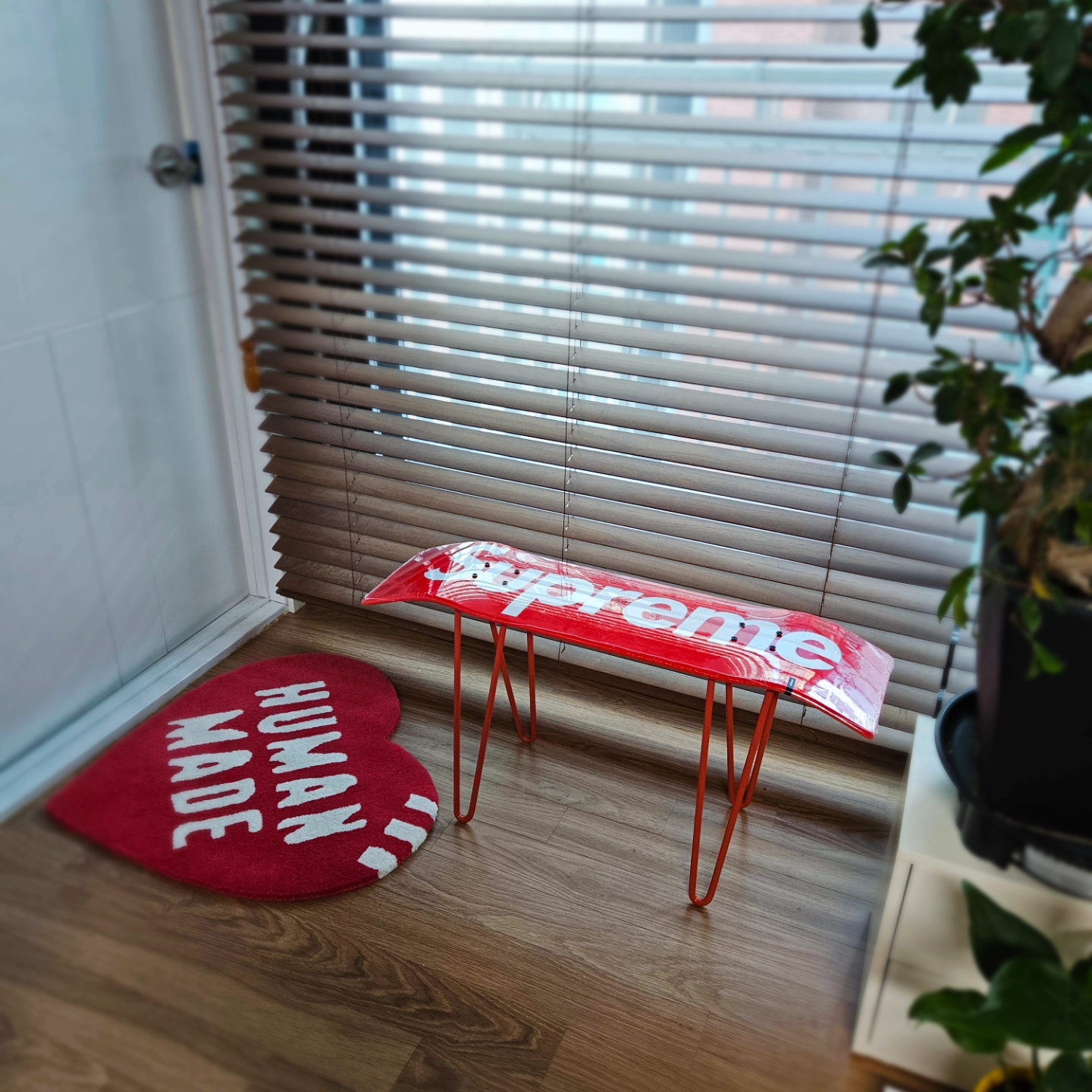 Human Made Heart Rug Medium Red, Human Made Heart Cushion Red 착용 스타일 - 3
