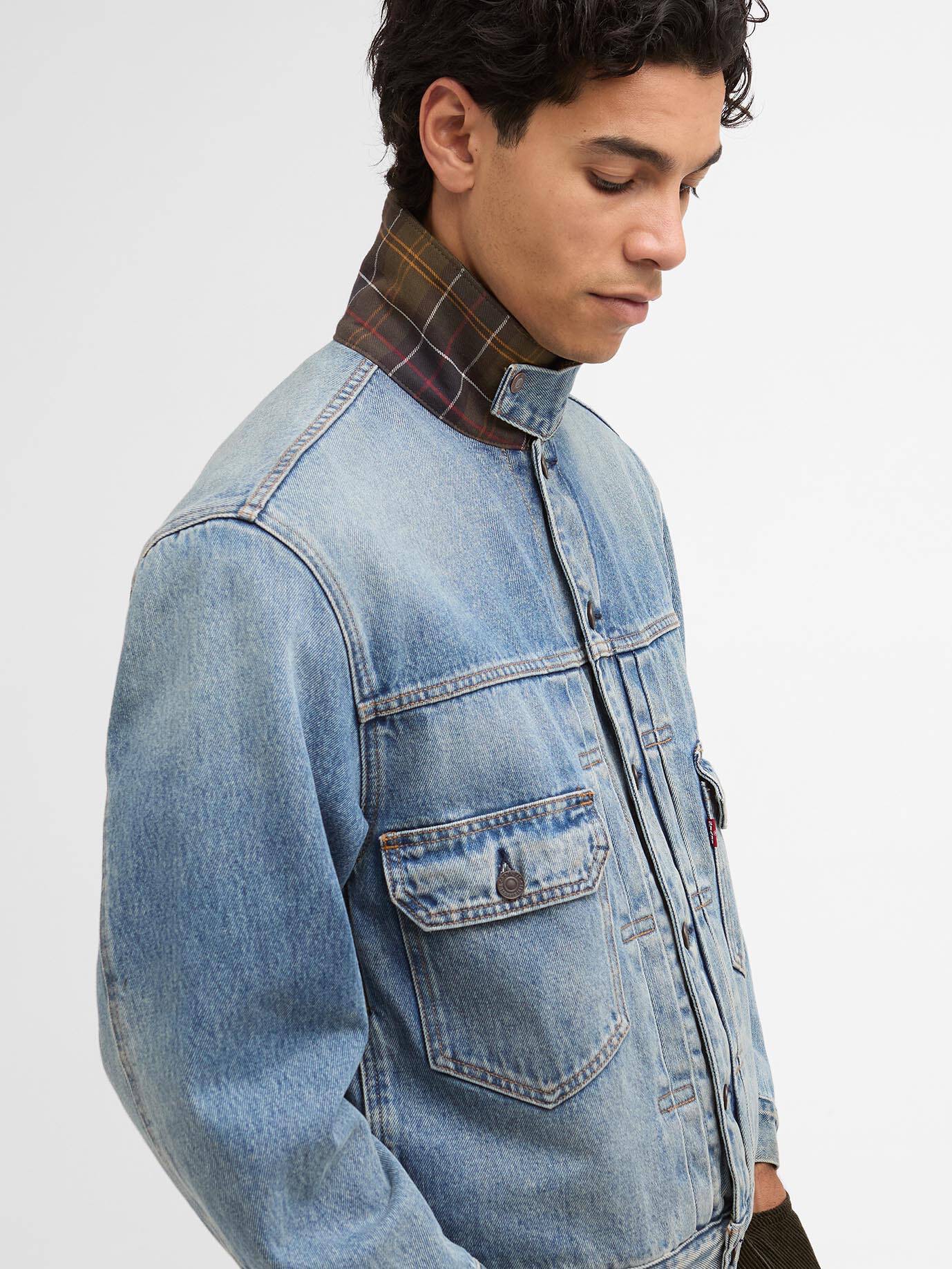 Levi's x Barbour Type II Trucker Jacket Vintage Washed Denim 착용 스타일 - 1
