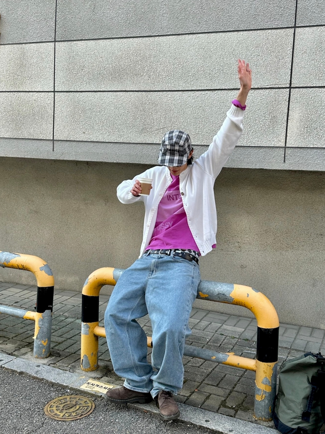 Stussy Royal Suit Dress Belt Black, Dr. Martens 1461 Bex Crazy Horse Dark Brown 착용 스타일 - 1