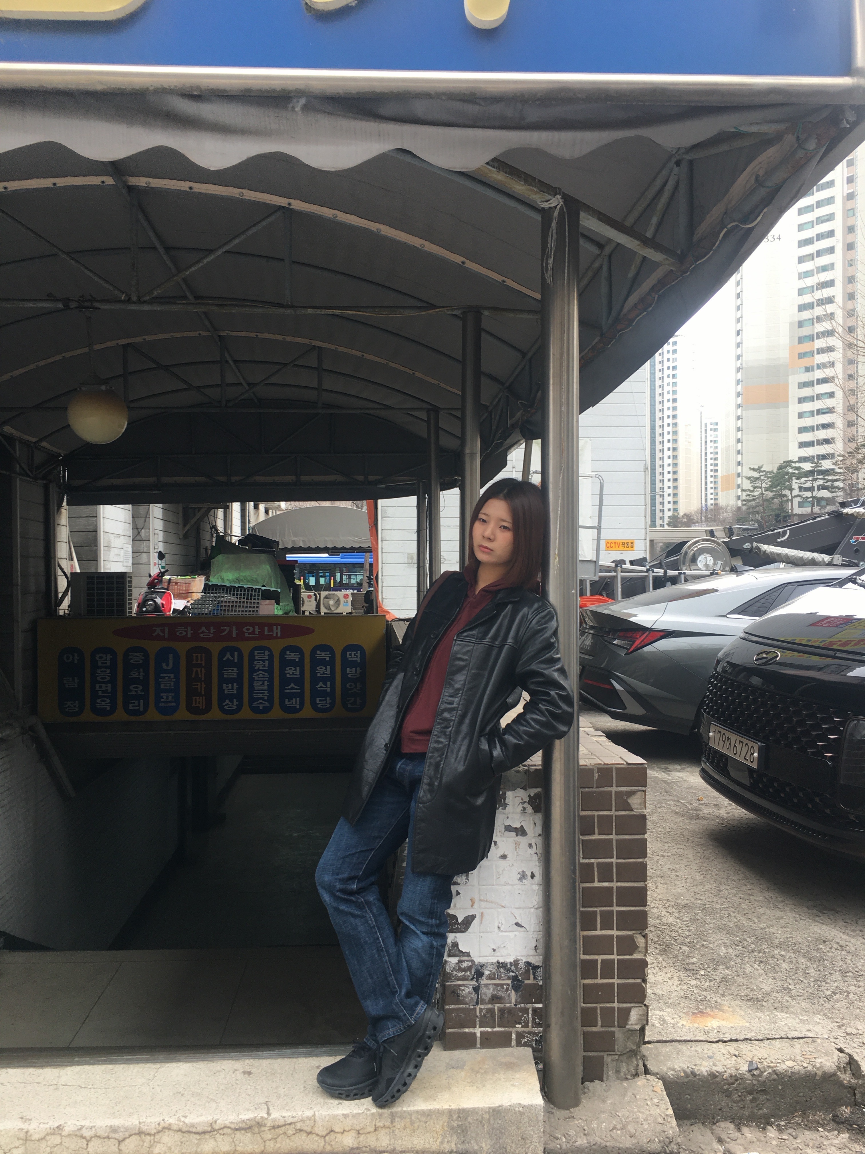 On Running x Post Archive Faction (Paf) Cloudmonster 2 Thorn Brown, (W) On Running x Post Archive Faction (Paf) Cloudmonster 2 Black Magnet 착용 스타일 - 2