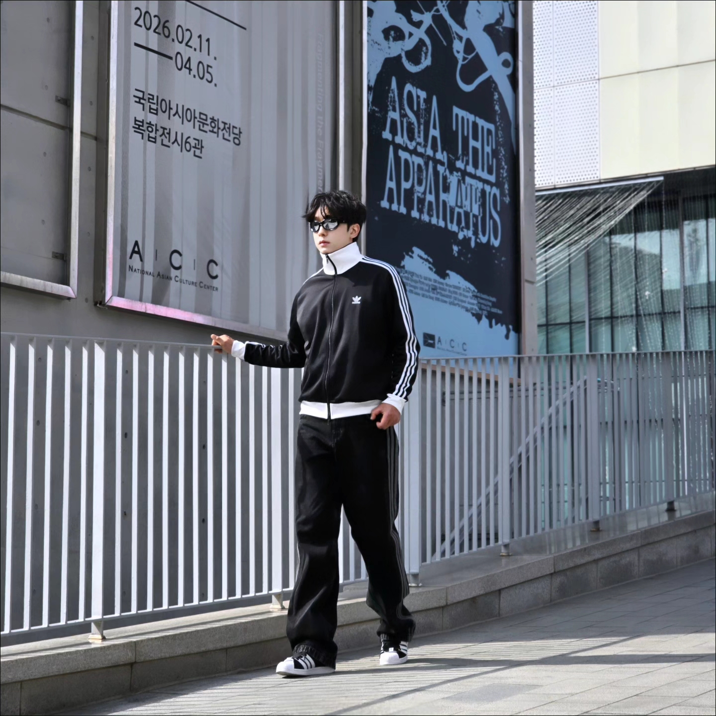Adidas Adicolor Classics Beckenbauer Track Jacket Black - US Sizing, Adidas Adicolor Classics Beckenbauer Track Jacket Black - KR Sizing 착용 스타일 - 4
