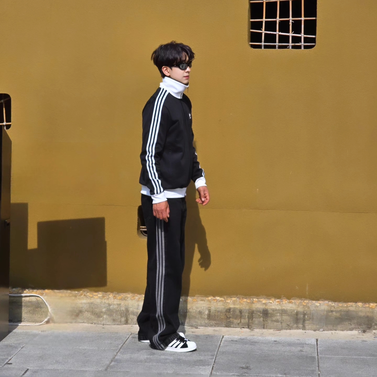 Adidas Adicolor Classics Beckenbauer Track Jacket Black - US Sizing, Adidas Adicolor Classics Beckenbauer Track Jacket Black - KR Sizing 착용 스타일 - 3