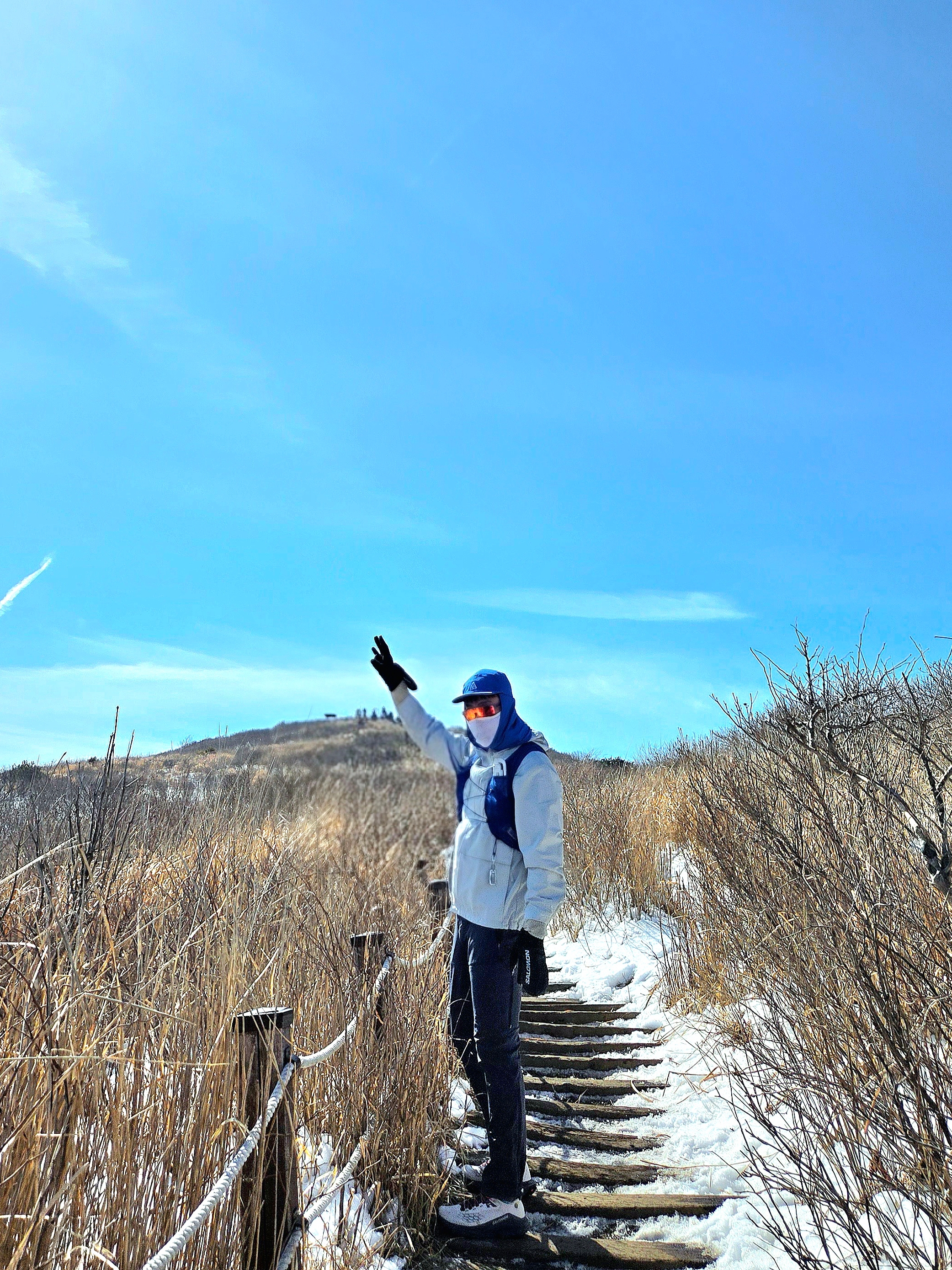 Nike ACG Fly Cap Game Royal 착용 스타일