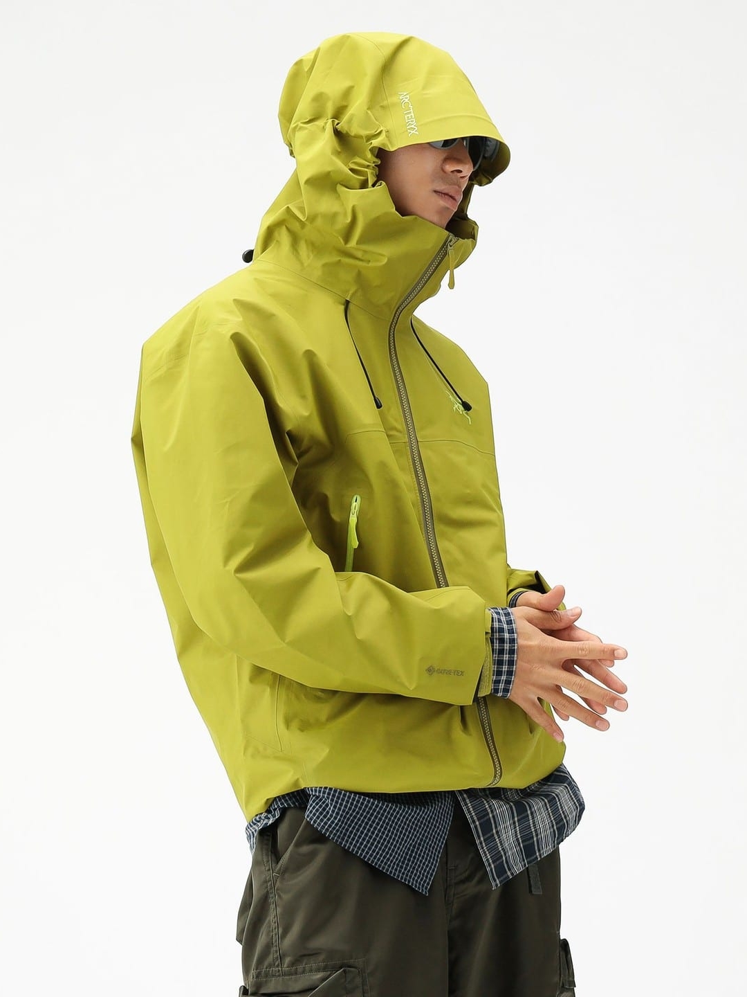 Arc'teryx Beta SL Jacket Olive Moss Euphoria 착용 스타일