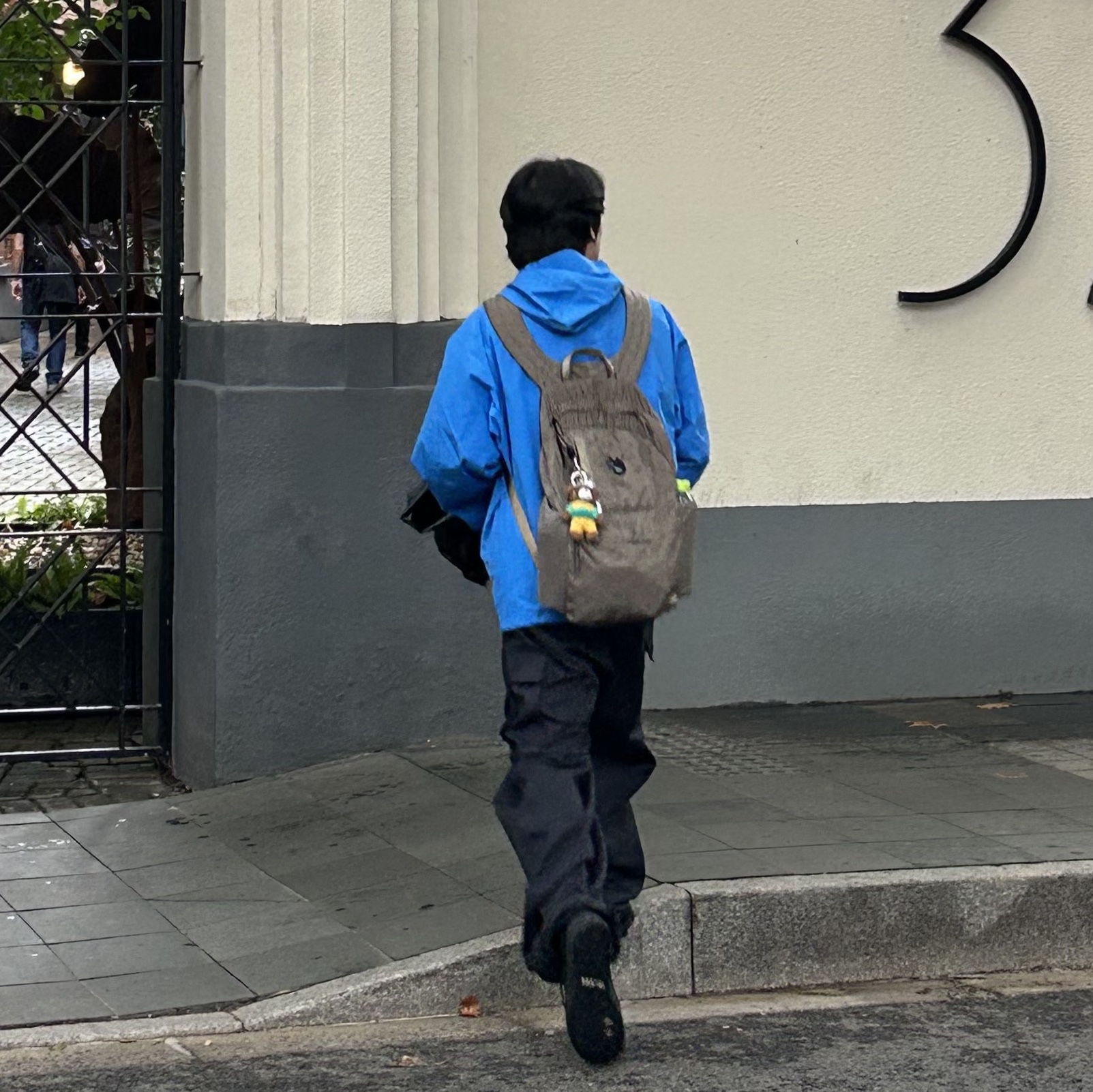 Nike ACG Storm-Fit ADV Cascade Rains Full Zip Jacket Light Photo Blue Summit White - Asia 착용 스타일 - 2