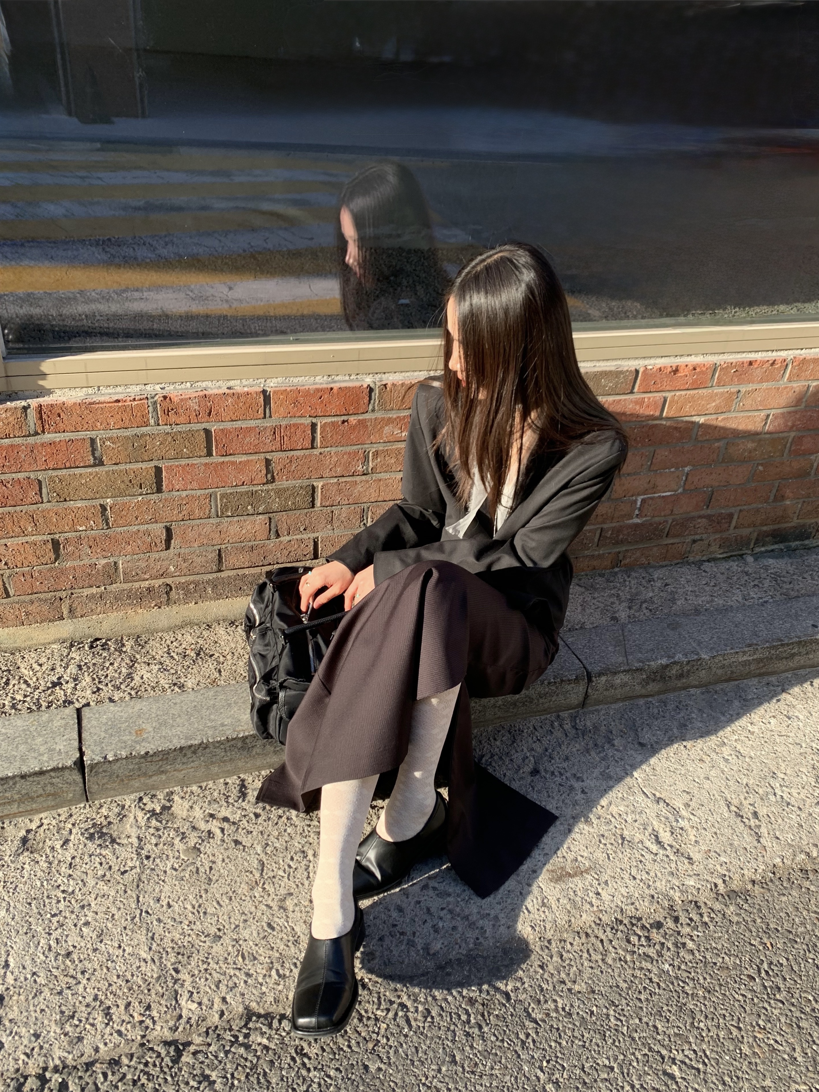 (W) Threetimes Ariana T-Shirt Cream, (W) Calvin Klein Modern Cotton Lightly Lined Triangle Bra Black 착용 스타일 - 6