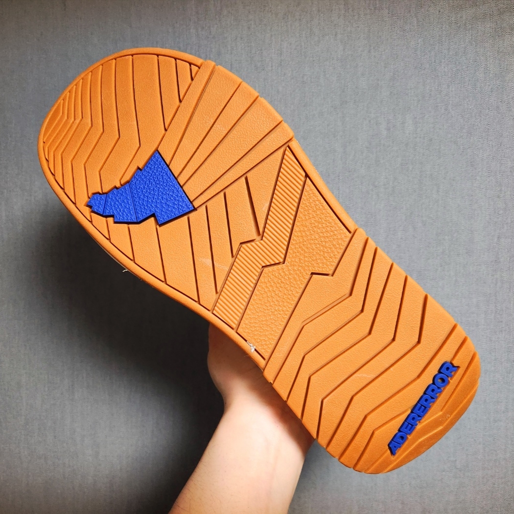 Ader Error Log; Baus White 착용 스타일 - 3