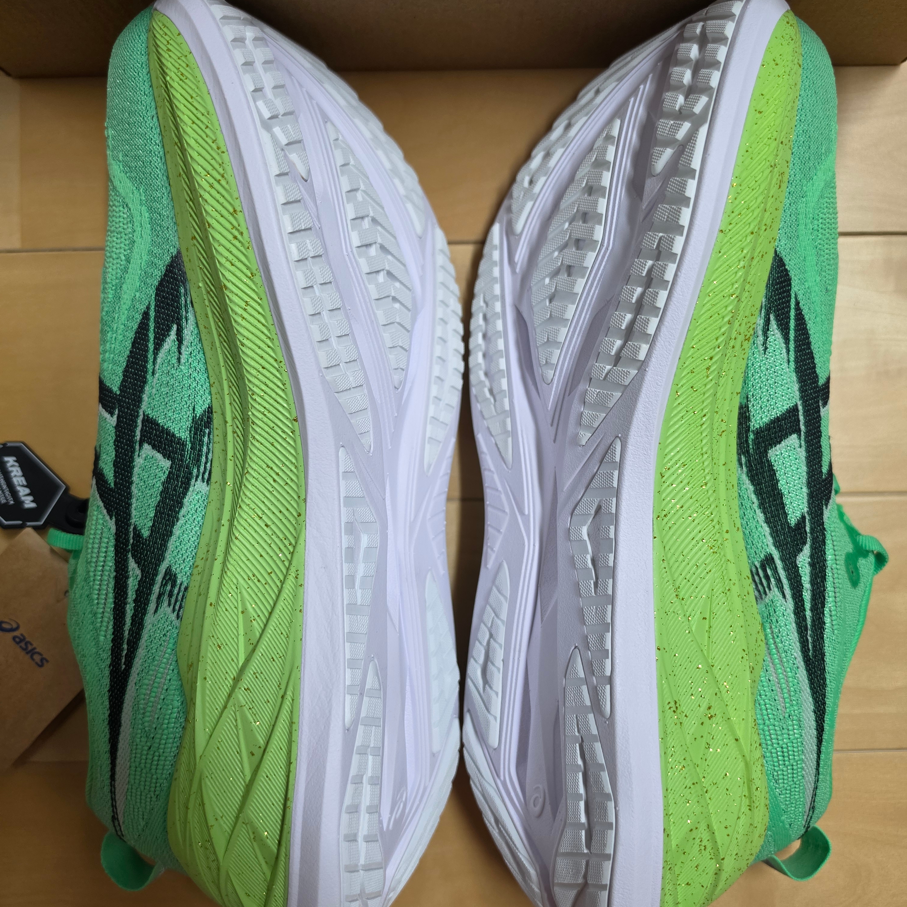 Asics Superblast 2 Ekiden Vital Green Black 착용 스타일 - 10