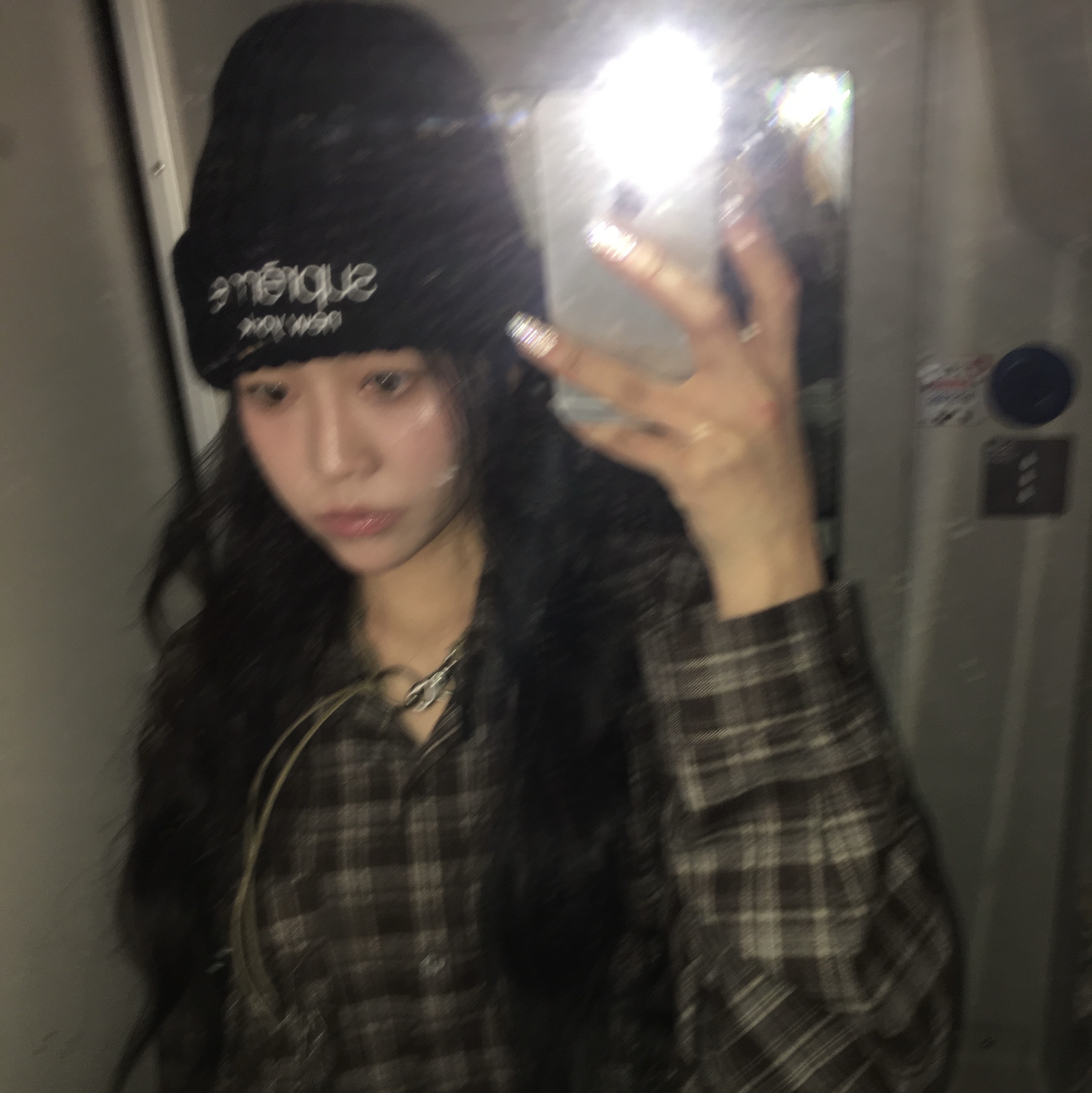 Supreme Chunky Rib Classic Logo Beanie Black - 25FW 착용 스타일
