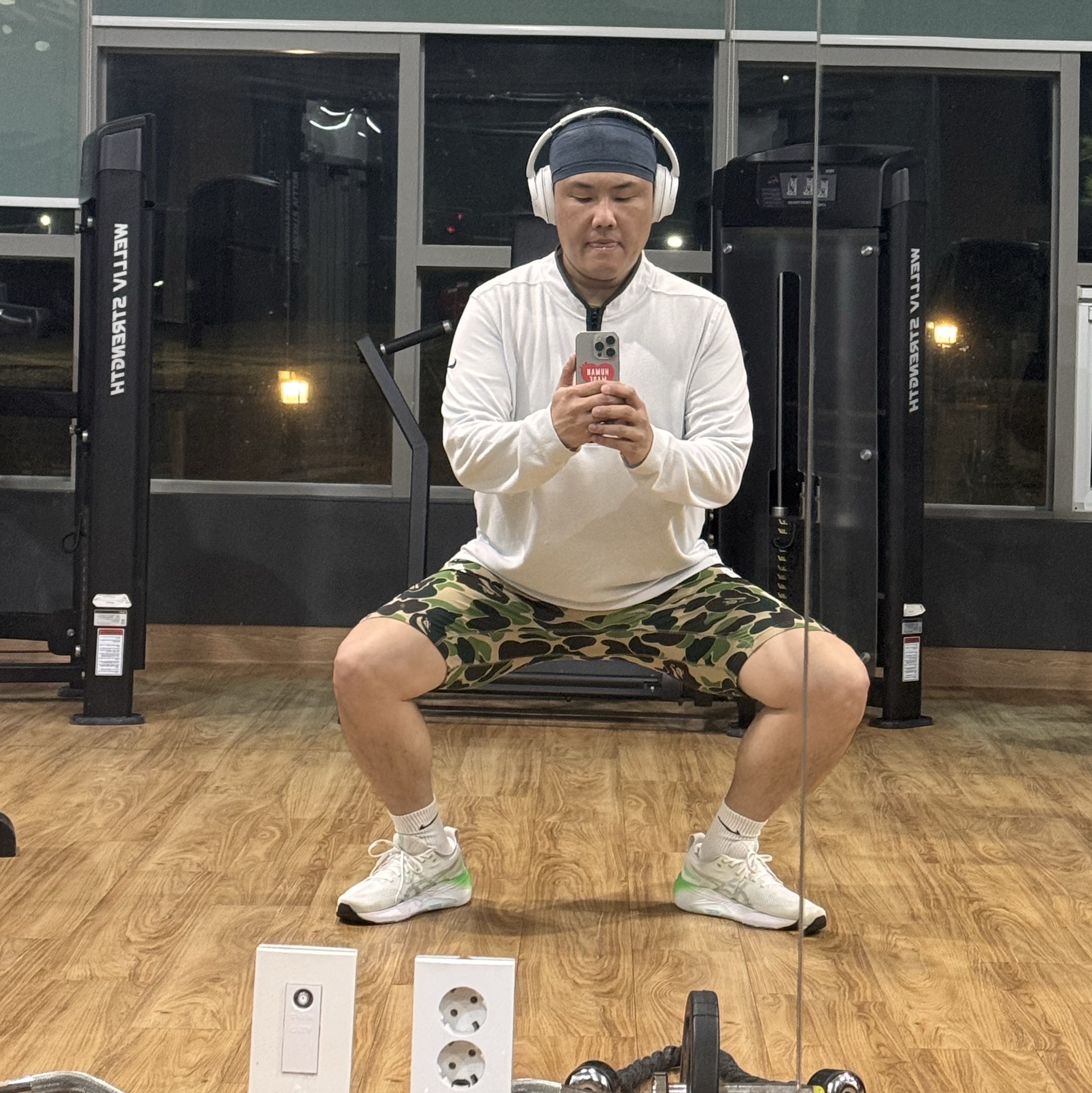 Adidas x BAPE FB Tights Crew Green - KR Sizing, Asics Gel-Kayano 31 White Bright Cyan 착용 스타일