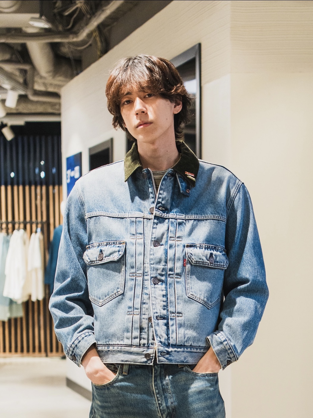 Levi's x Barbour Type II Trucker Jacket Vintage Washed Denim, Levi's x Barbour Type II Waxed Jacket Olive Wax 착용 스타일 - 2
