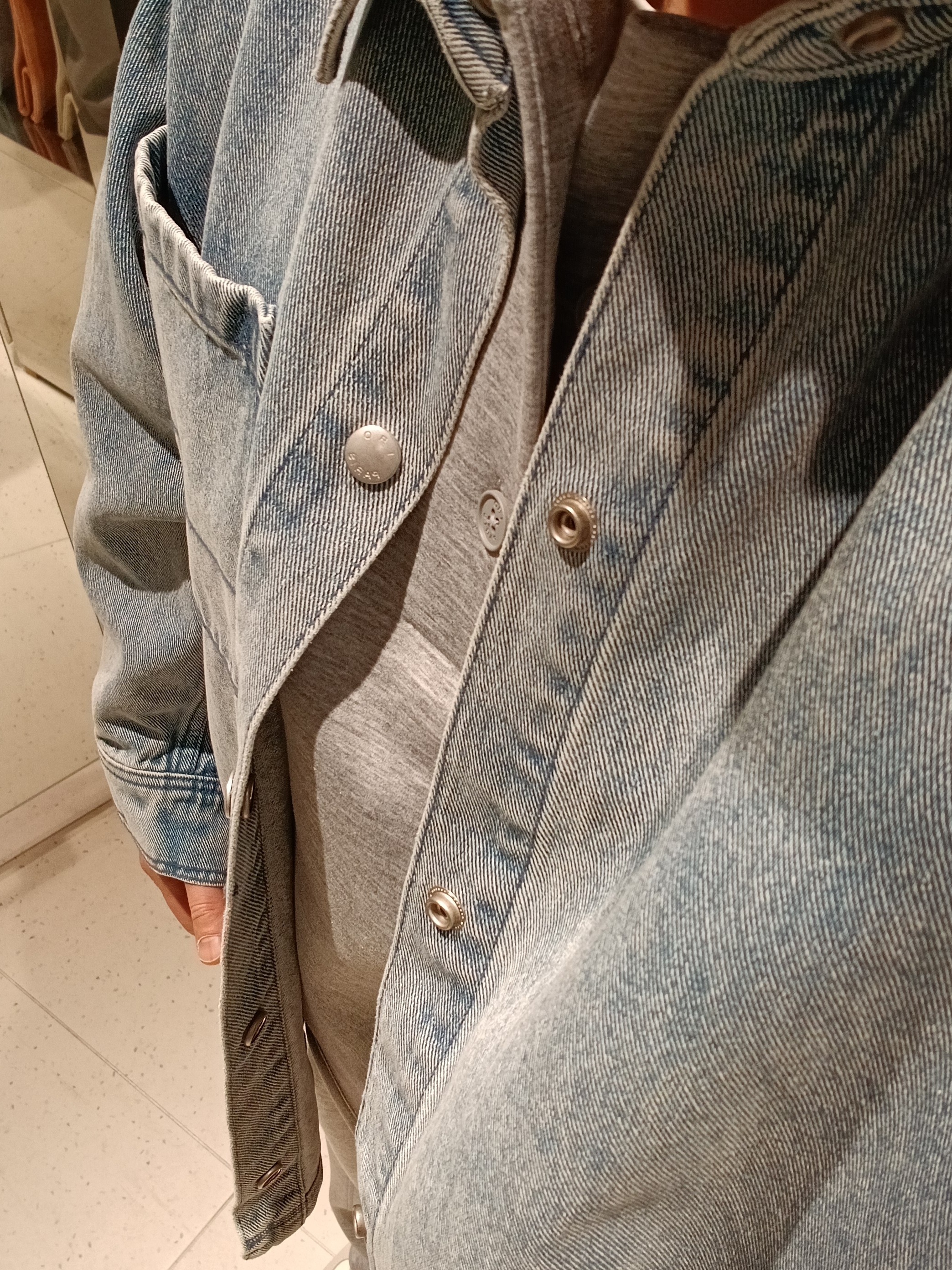 Iro Logo Nylon Ball Cap Black, IRO Vague Cushion Wide Straight Fit Pants Gray 착용 스타일 - 5