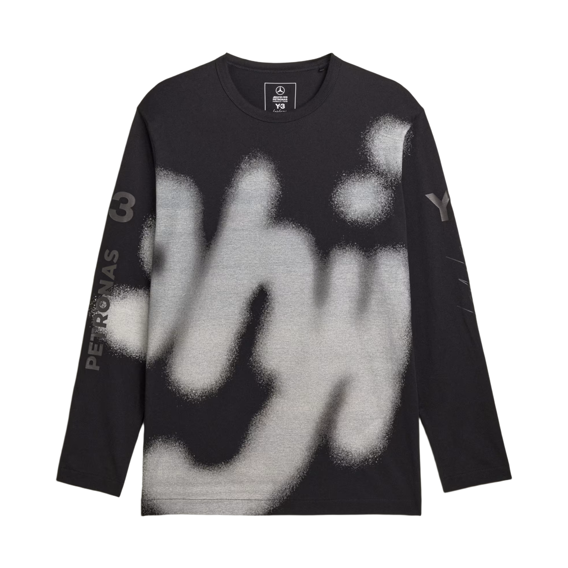 Y-3 x 메르세데스 AMG 페트로나스 F1 팀 실버 애로우 요지 그래픽 롱슬리브 티셔츠 블랙(Y-3 x Mercedes AMG Petronas F1 Team Silver Arrow Yohji Graphic Long Sleeve T-shirt Black) - 1